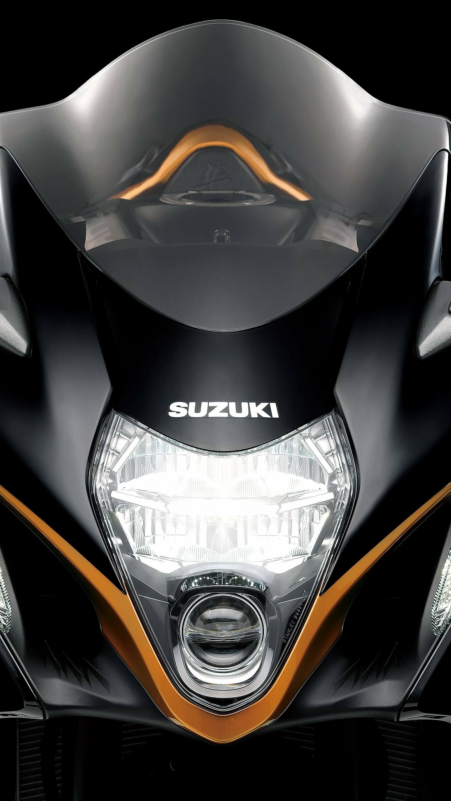 Close-up, Suzuki Hayabusa Wallpaper, 1550x2760 HD Phone