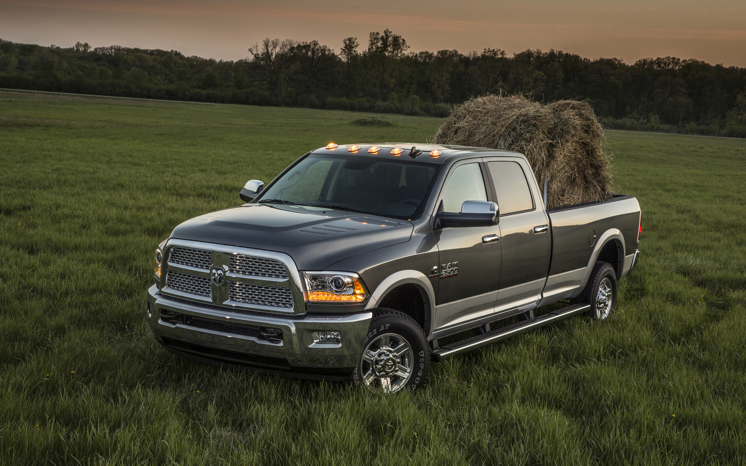 2013 Dodge Ram 2500, 4x4 truck, Automotive wallpaper, Unique perspective, 2560x1600 HD Desktop