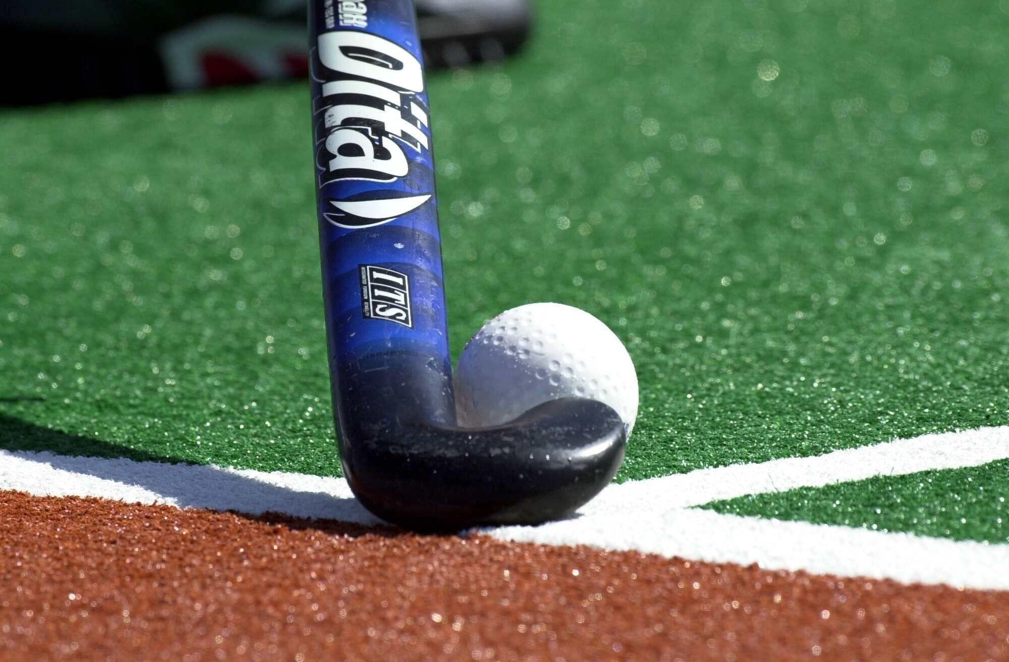 Stick and ball, Hockey Field Wallpaper, 2000x1320 HD Desktop