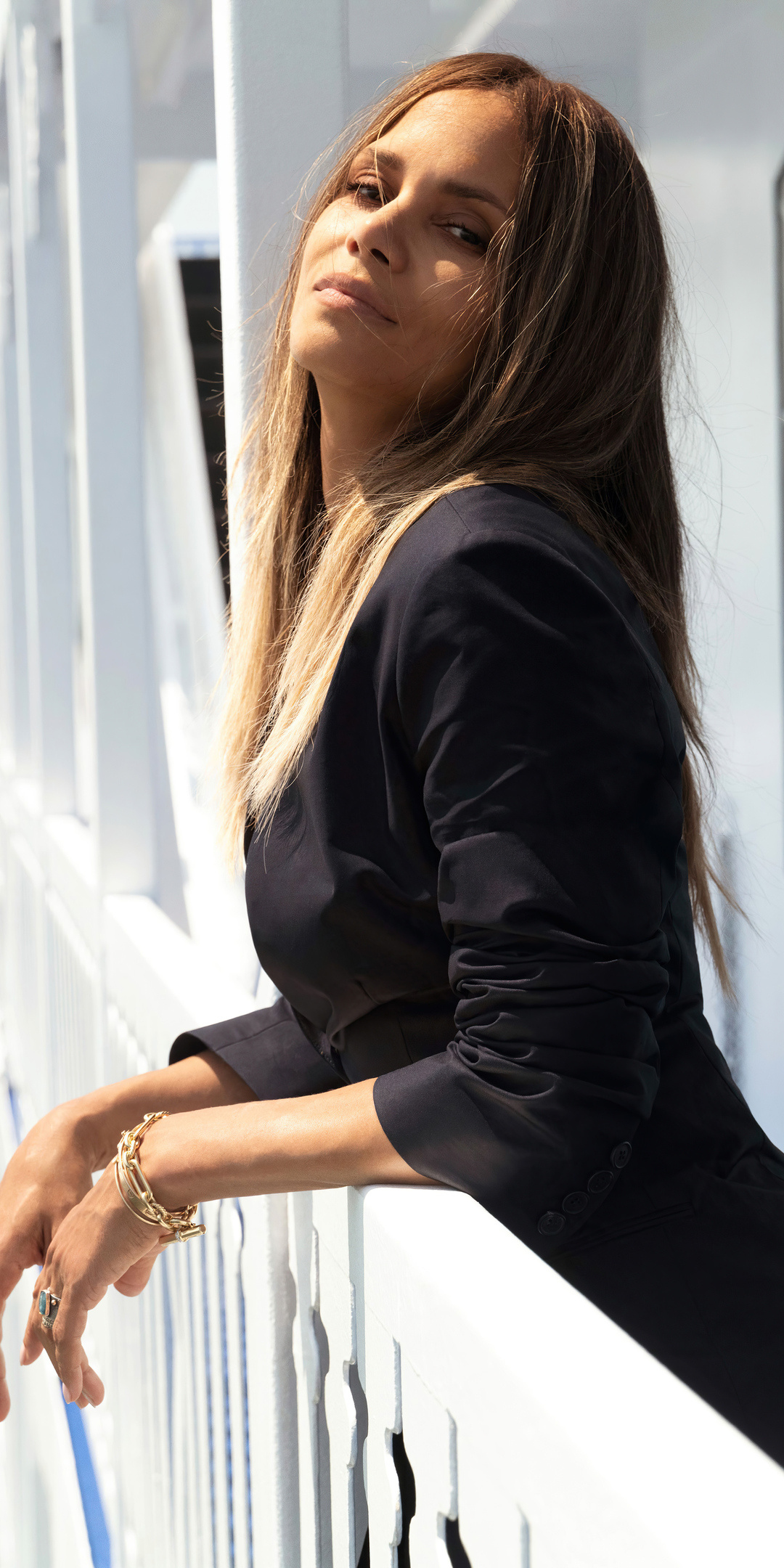 Elle magazine, Halle Berry, 4K wallpapers, Stylish and chic, 1080x2160 HD Phone