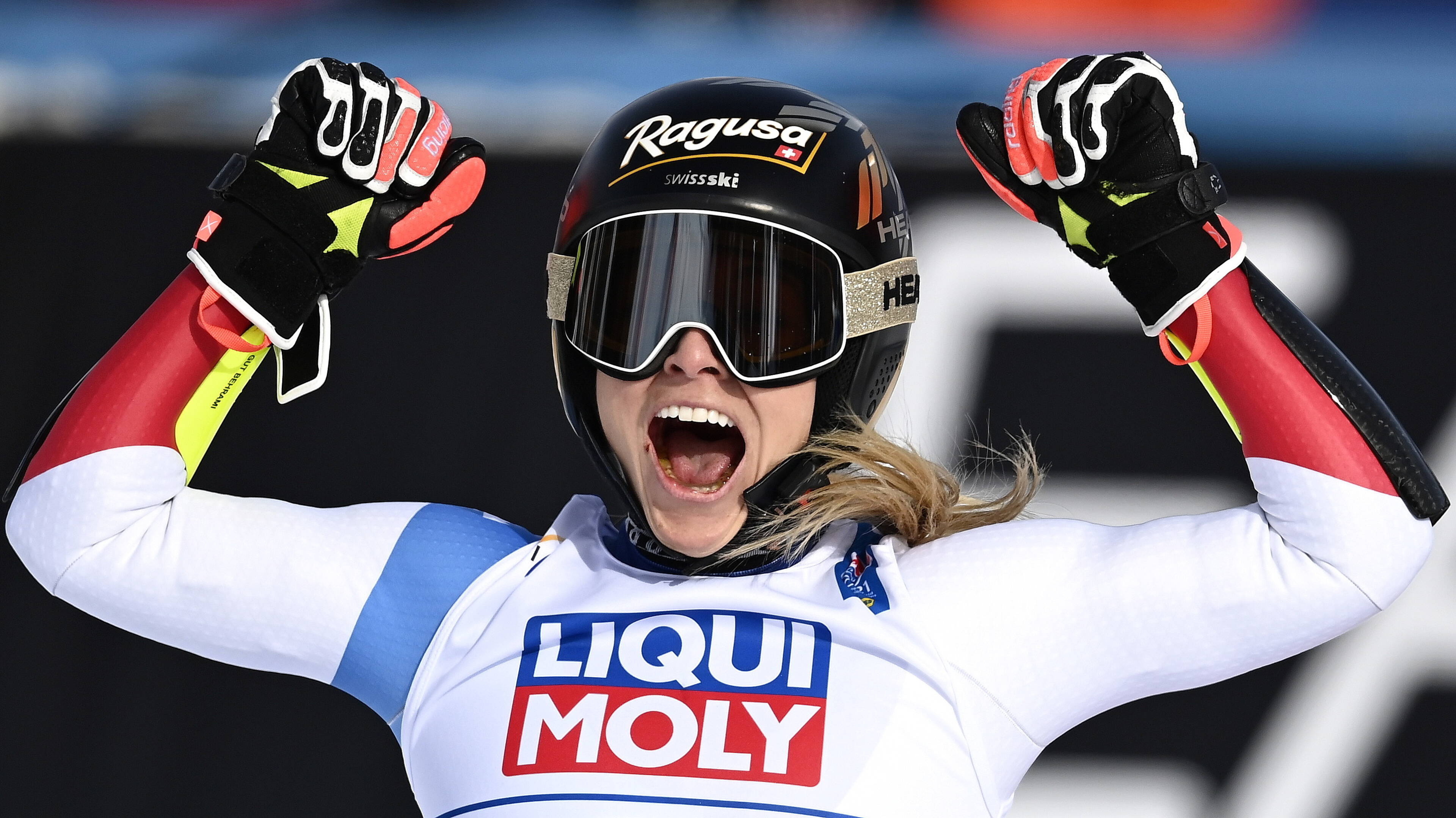 Lara Gut-Behrami, Cortina d'Ampezzo, Giant slalom gold, 3840x2160 4K Desktop