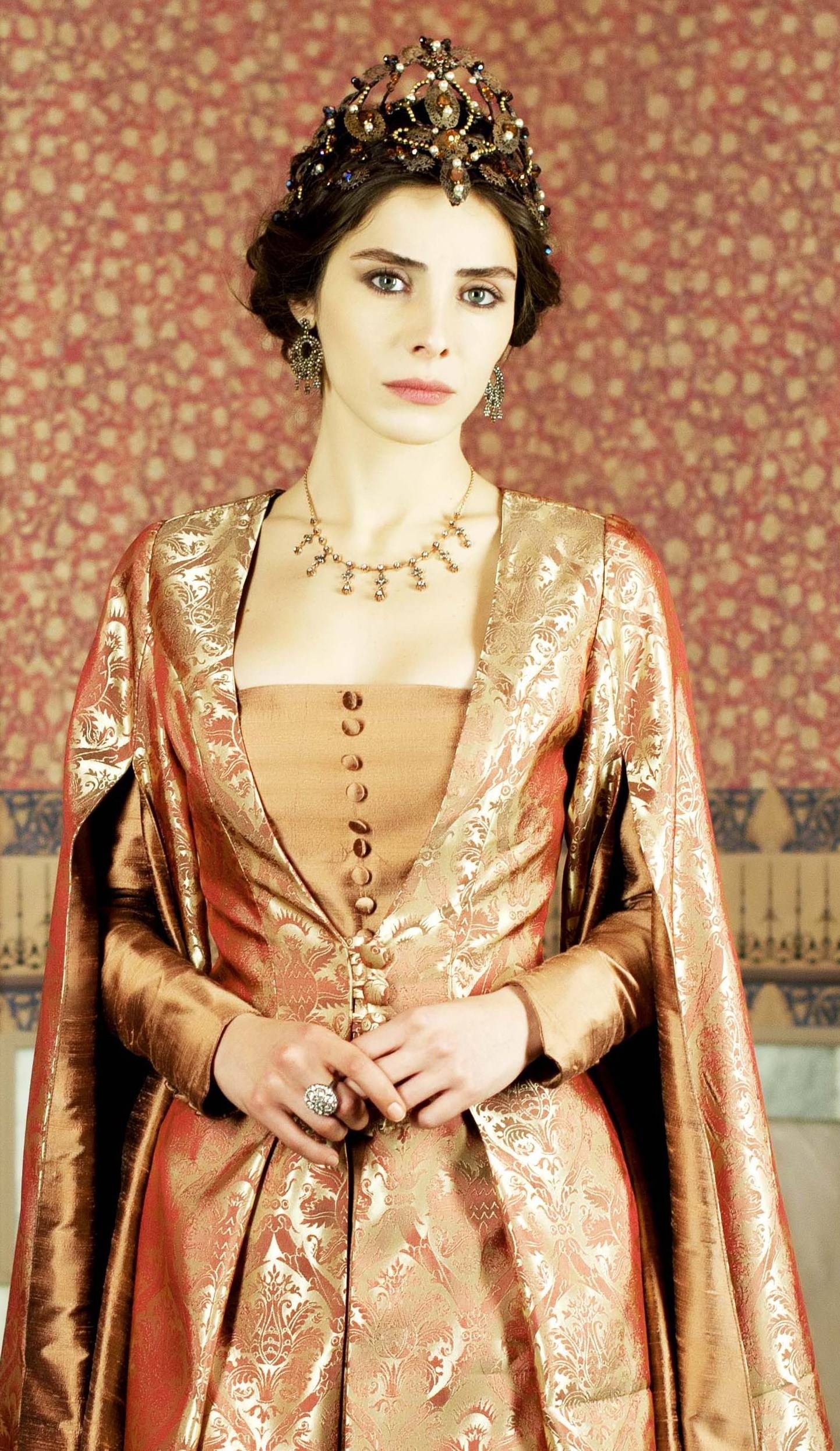 Nur Fettahoglu TV shows, Turkish actress, 1450x2500 HD Phone