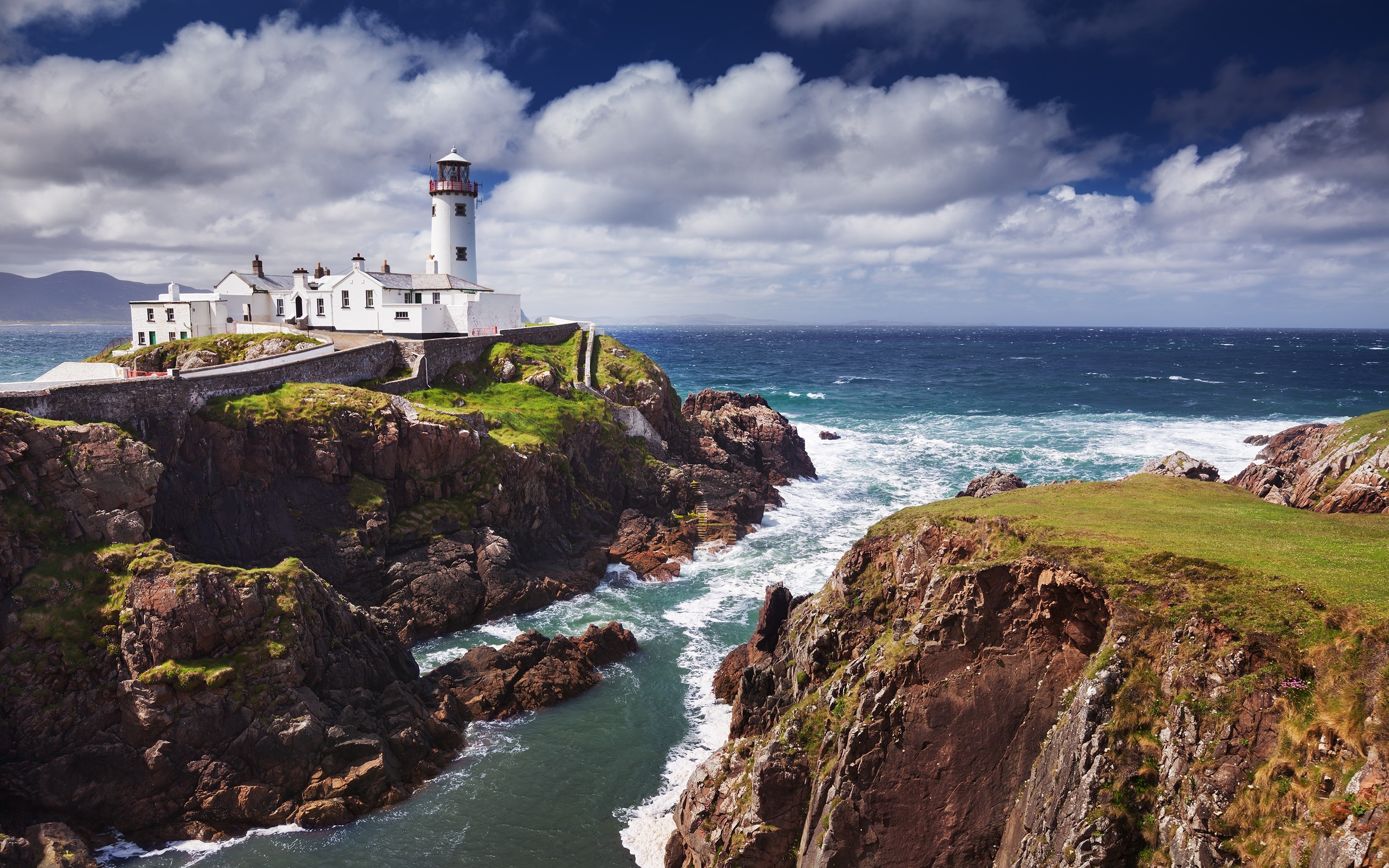 Fanad Head Lighthouse, Ireland Wallpaper, 2880x1800 HD Desktop