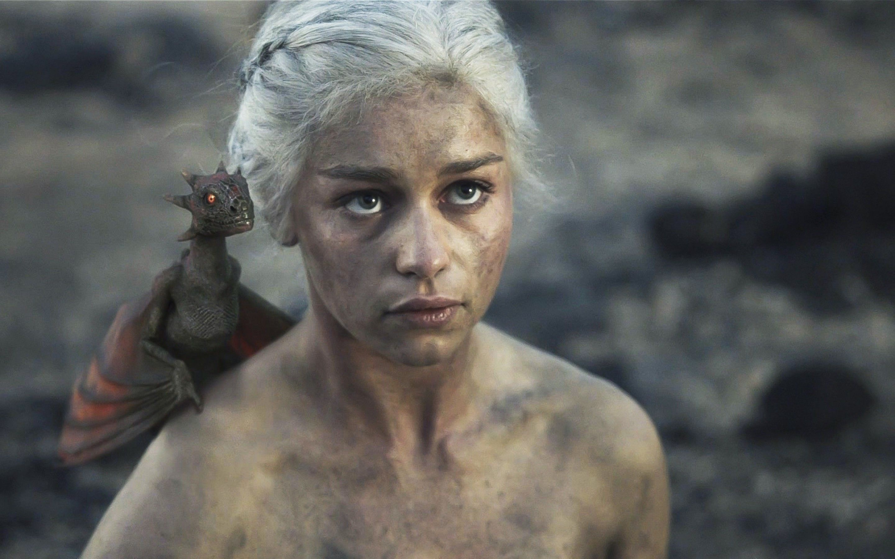 Mother of Dragons, Emilia Clarke, Daenerys Targaryen, Desktop backgrounds, 2880x1800 HD Desktop