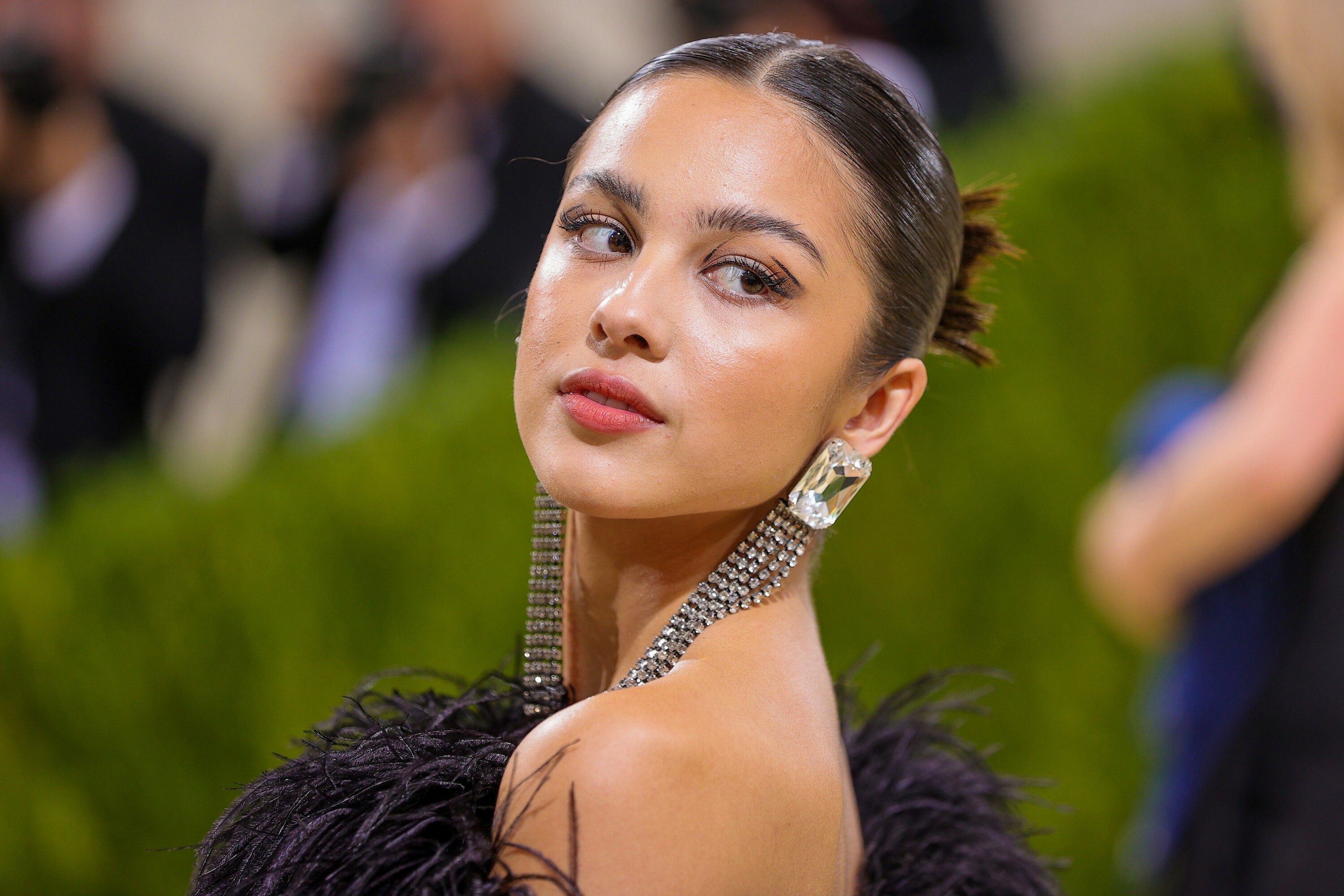 2021 Met Gala, Olivia Rodrigo Wallpaper, 3000x2000 HD Desktop