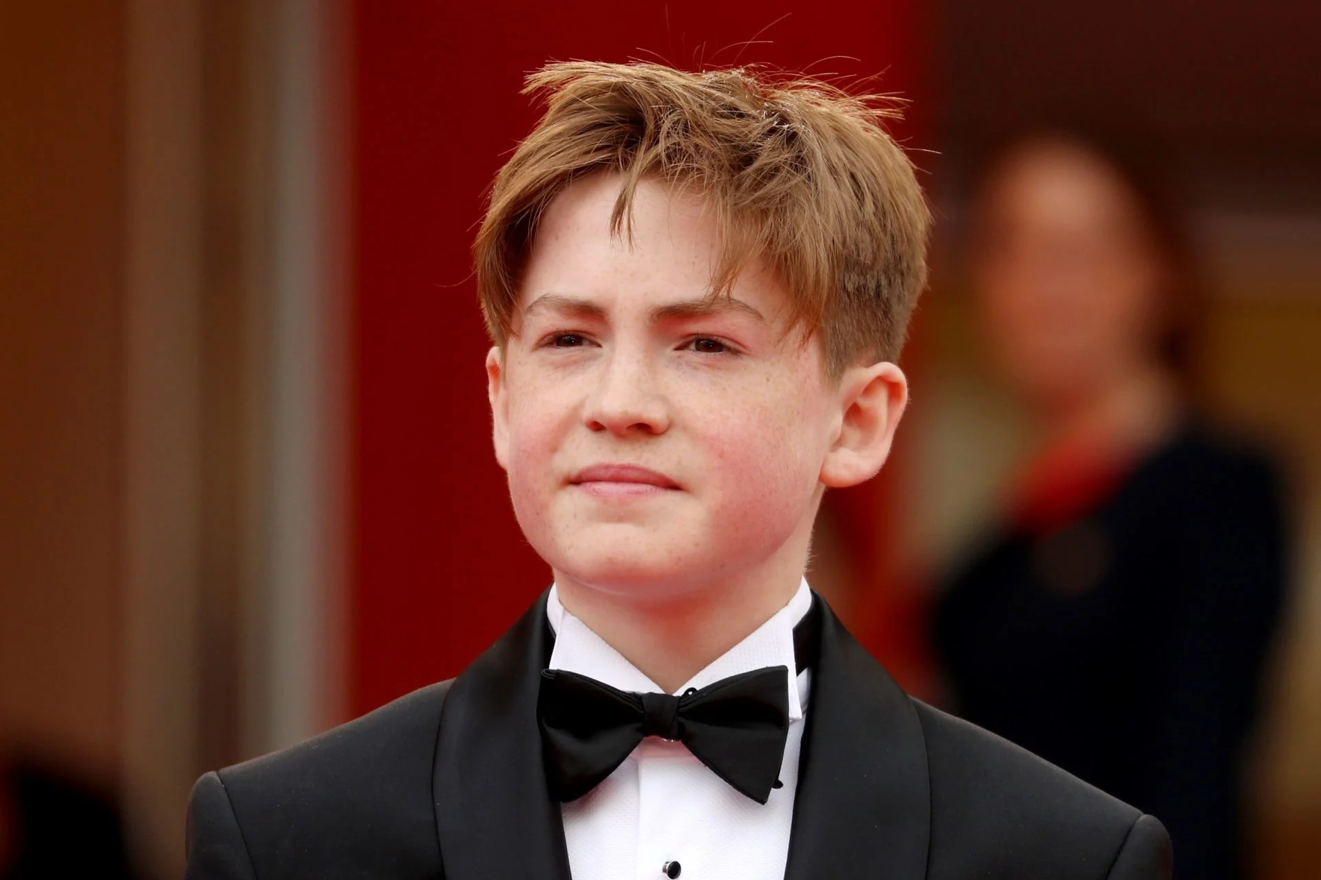 Kit Connor, Height revealed, Heartstopper actor, TV shows, 1920x1280 HD Desktop