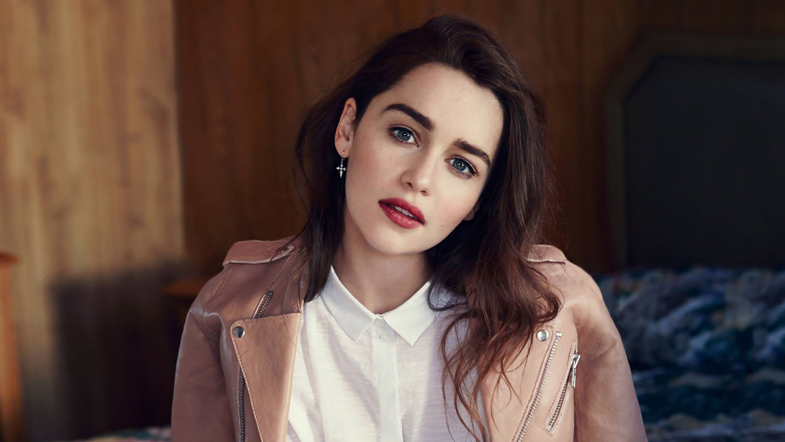 Emilia Clarke, Brunette girl, PC wallpaper, 2560x1440 HD Desktop