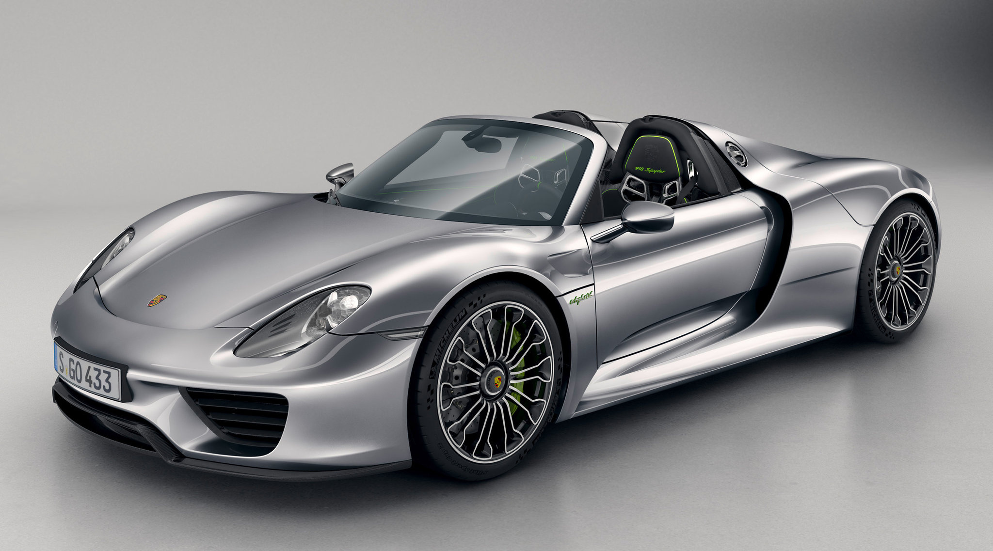Porsche 918 Spyder, Liquid Metal Silver finish, Grey studio backdrop, HD Desktop wallpaper