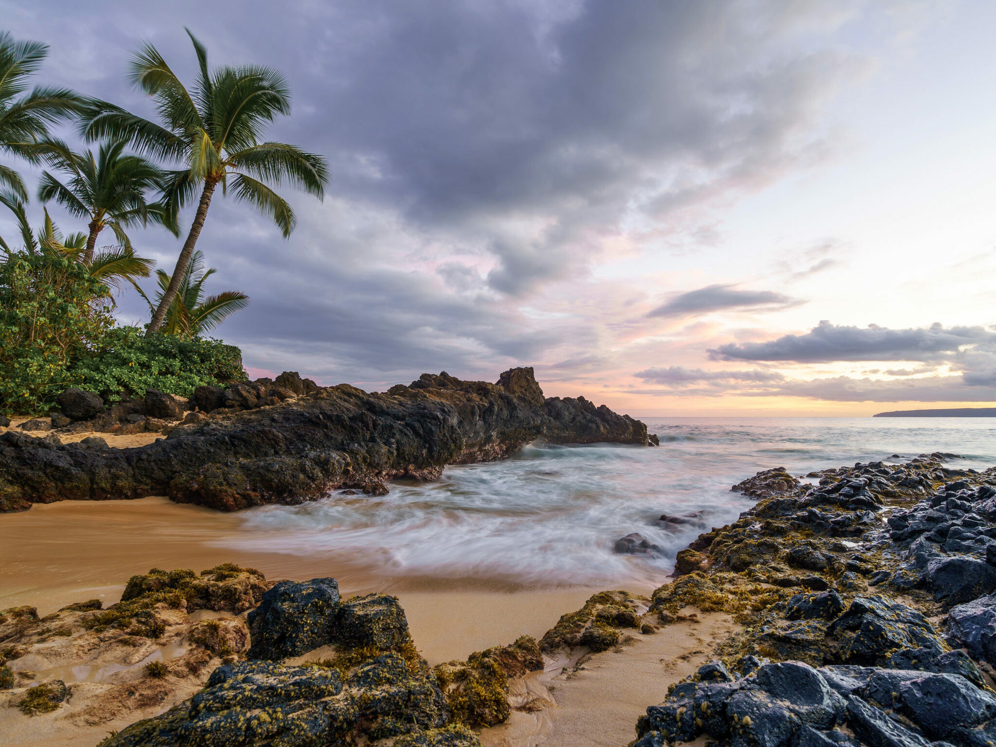 Secret beach, Maui Hawaii, USA, 2050x1540 HD Desktop