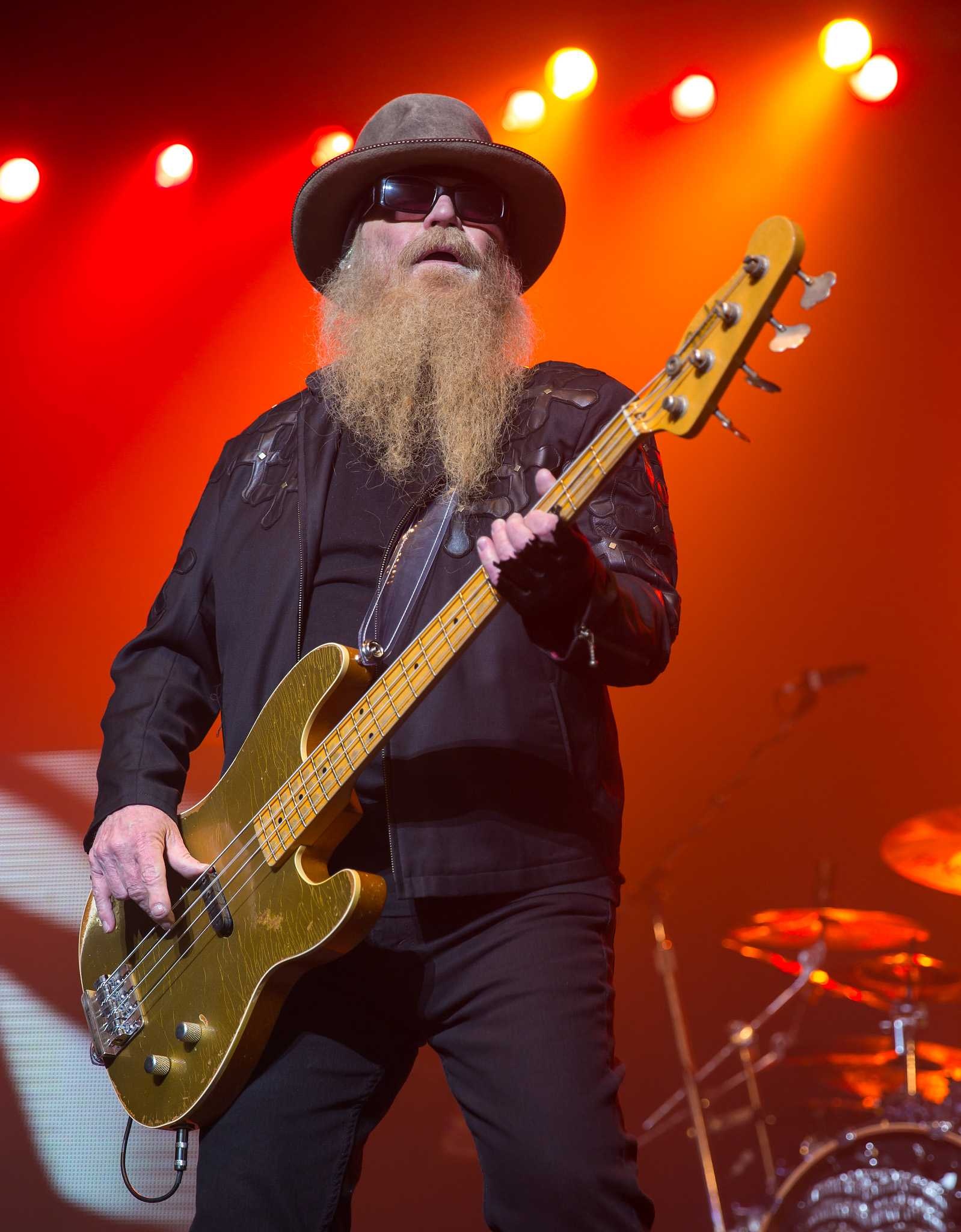 Dusty Hill Wallpaper 1600x2050