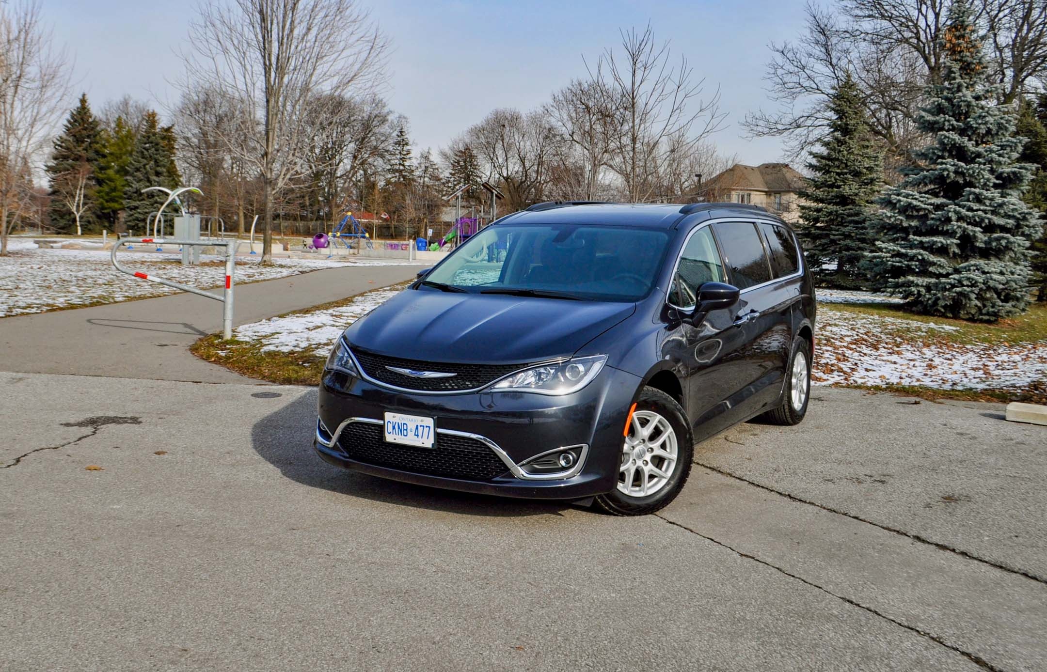 Chrysler Pacifica 2020, Expert reviews, Reliable minivan, Family vehicle, 2160x1390 HD Desktop