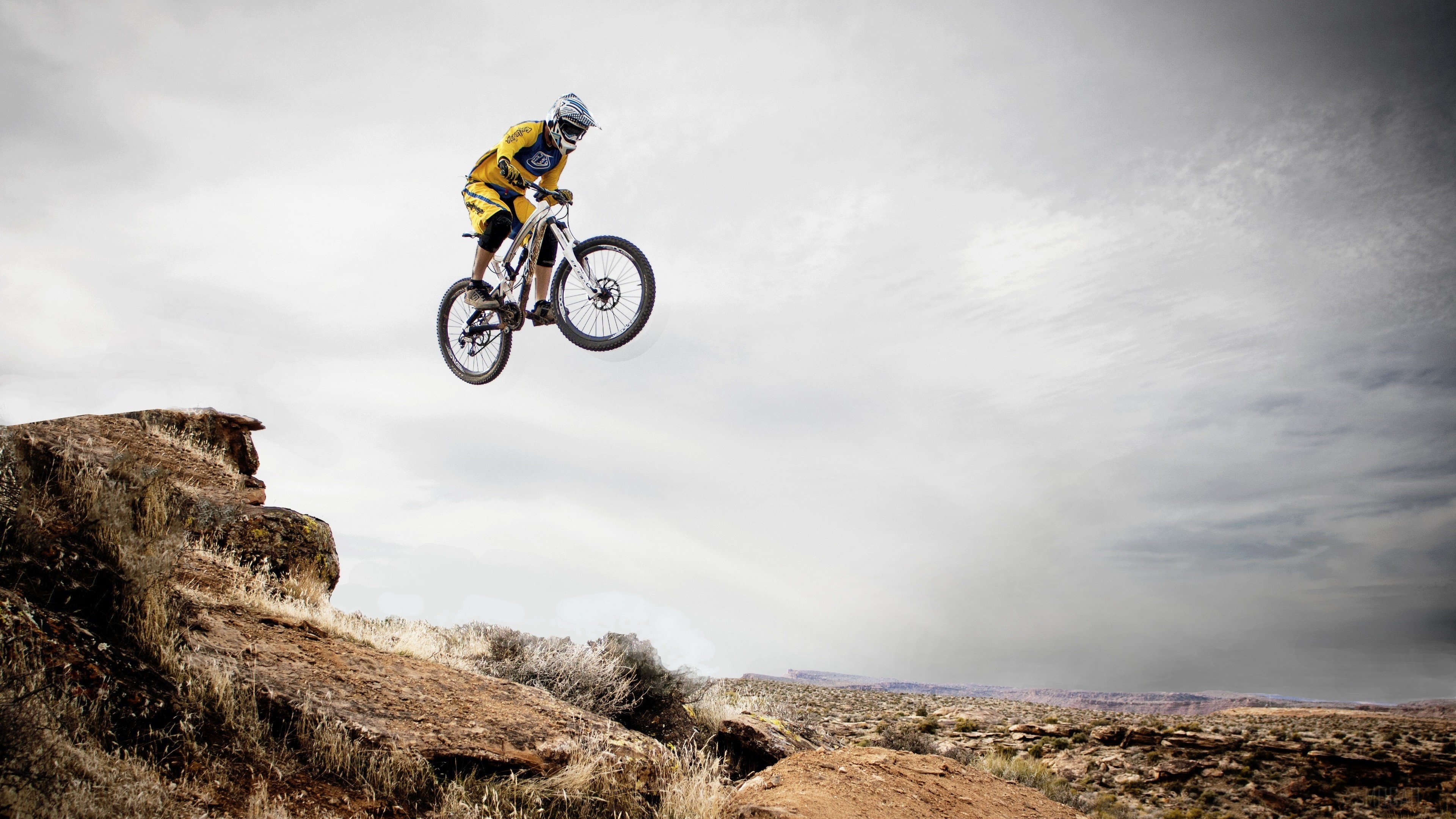 Pro Bikes, mountain bike wallpapers, 4k mountain bike, sports, 3840x2160 4K Desktop