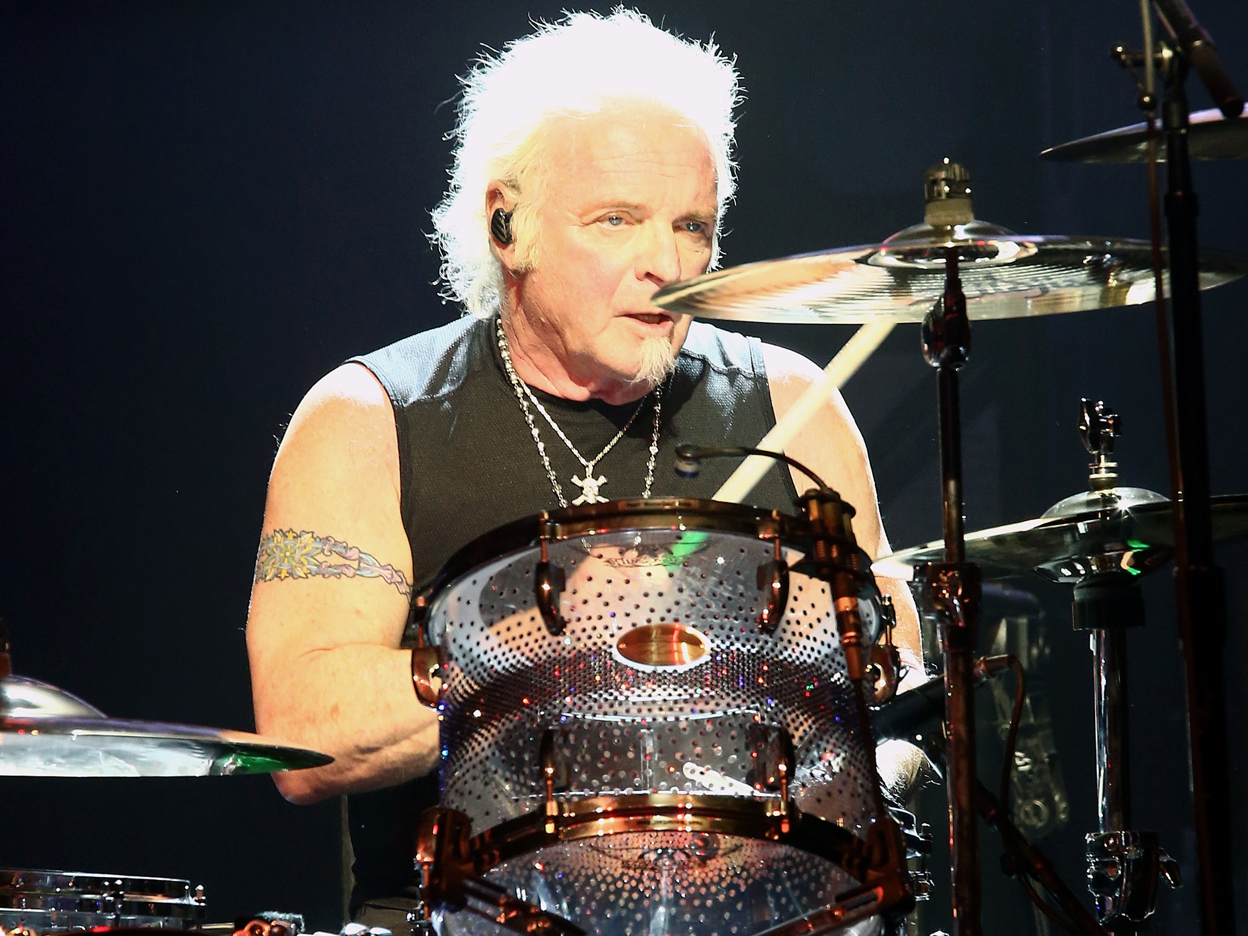 Joey Kramer, wife dies at 55, 2440x1830 HD Desktop