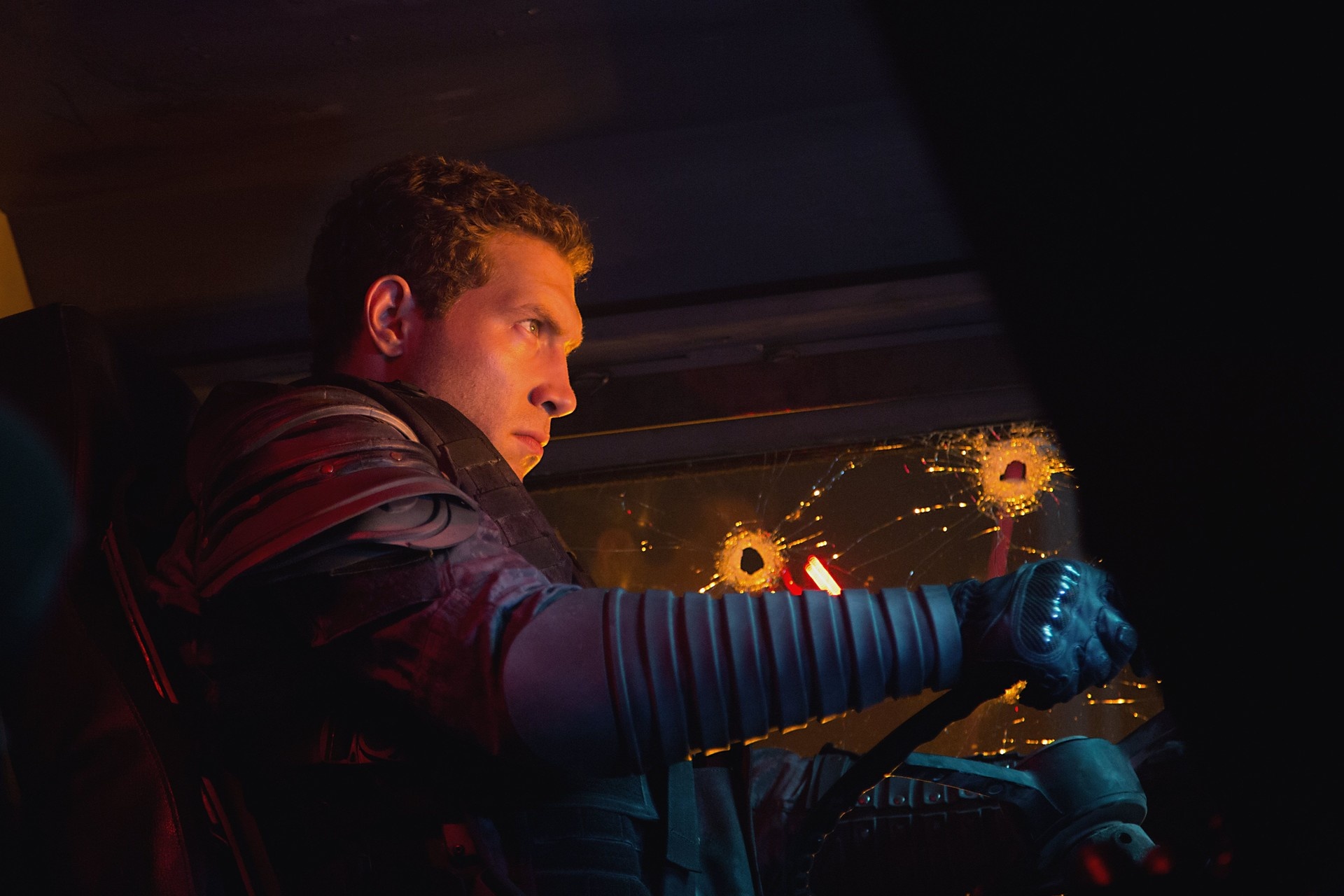 Jai Courtney as Kyle Reese, Terminator Genisys, 1920x1280 HD Desktop