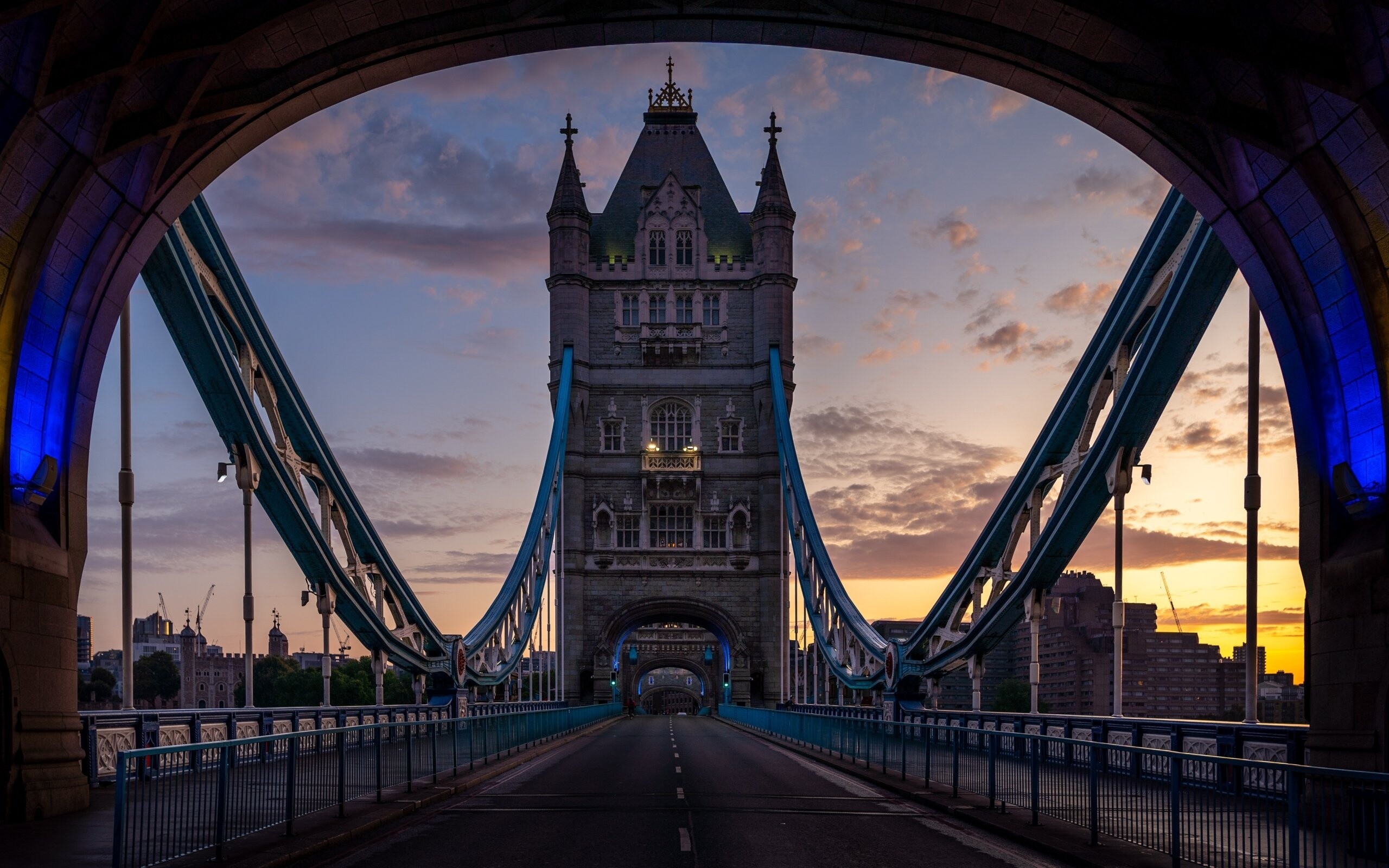 London Bridge, Symbol of London, Historical heritage, 2560x1600 HD Desktop