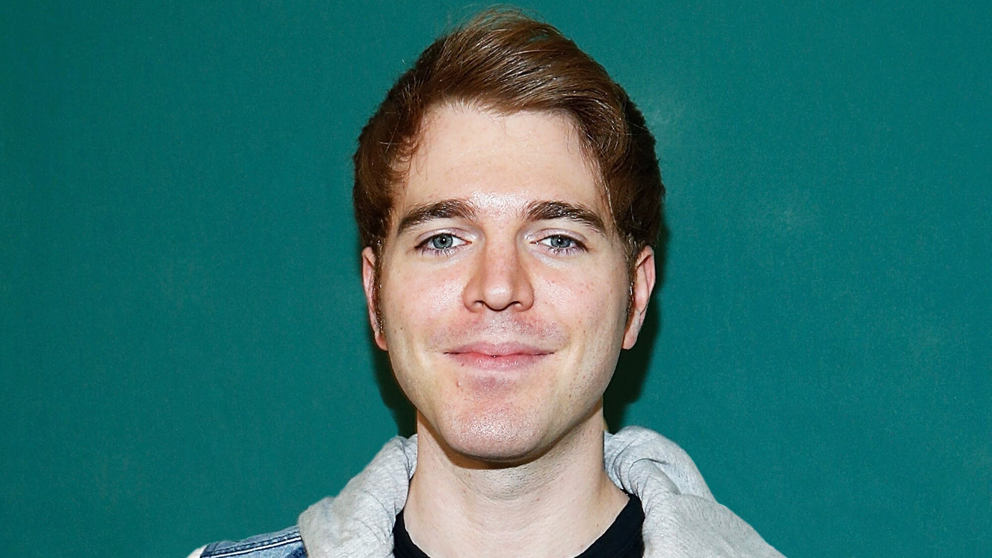 Shane Dawson, Content creator, Comedy genius, YouTube sensation, 2000x1130 HD Desktop