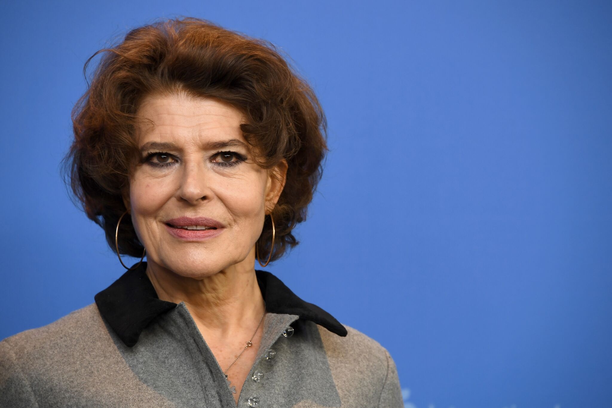 Fanny Ardant, Free desktop backgrounds, Iconic actress, Timeless beauty, 2050x1370 HD Desktop