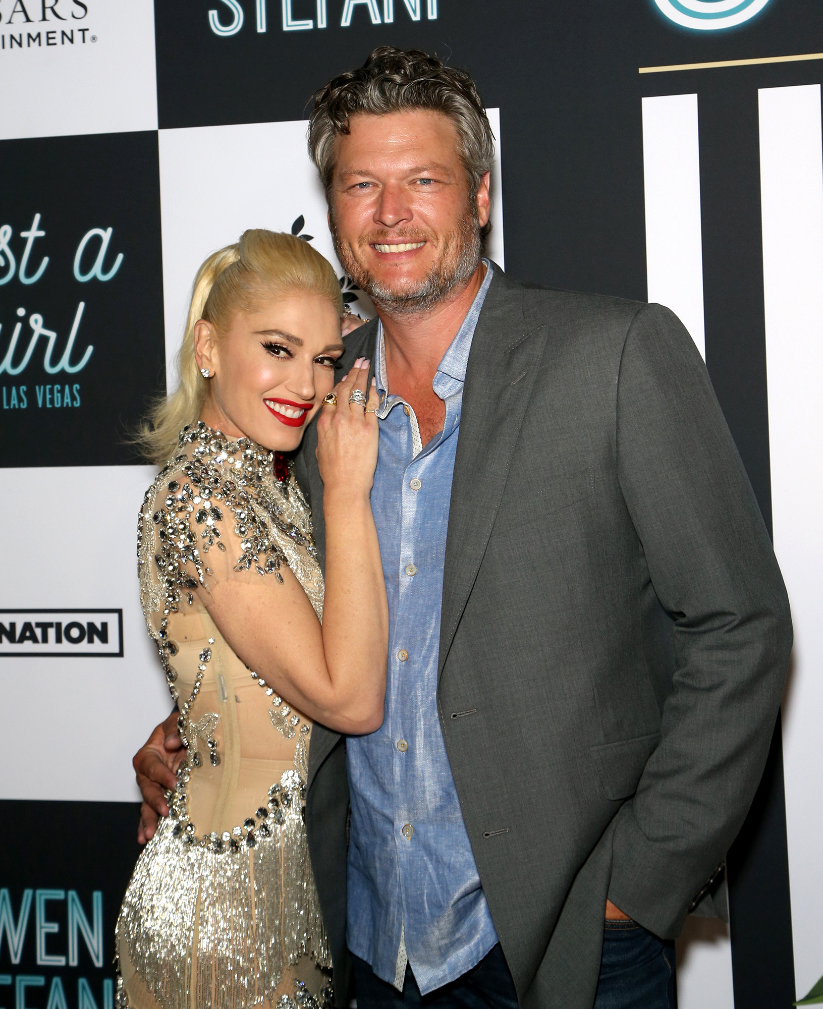 Blake Shelton, Gwen Stefani, Celebrity couple, Fanpop photo, 1640x2000 HD Phone