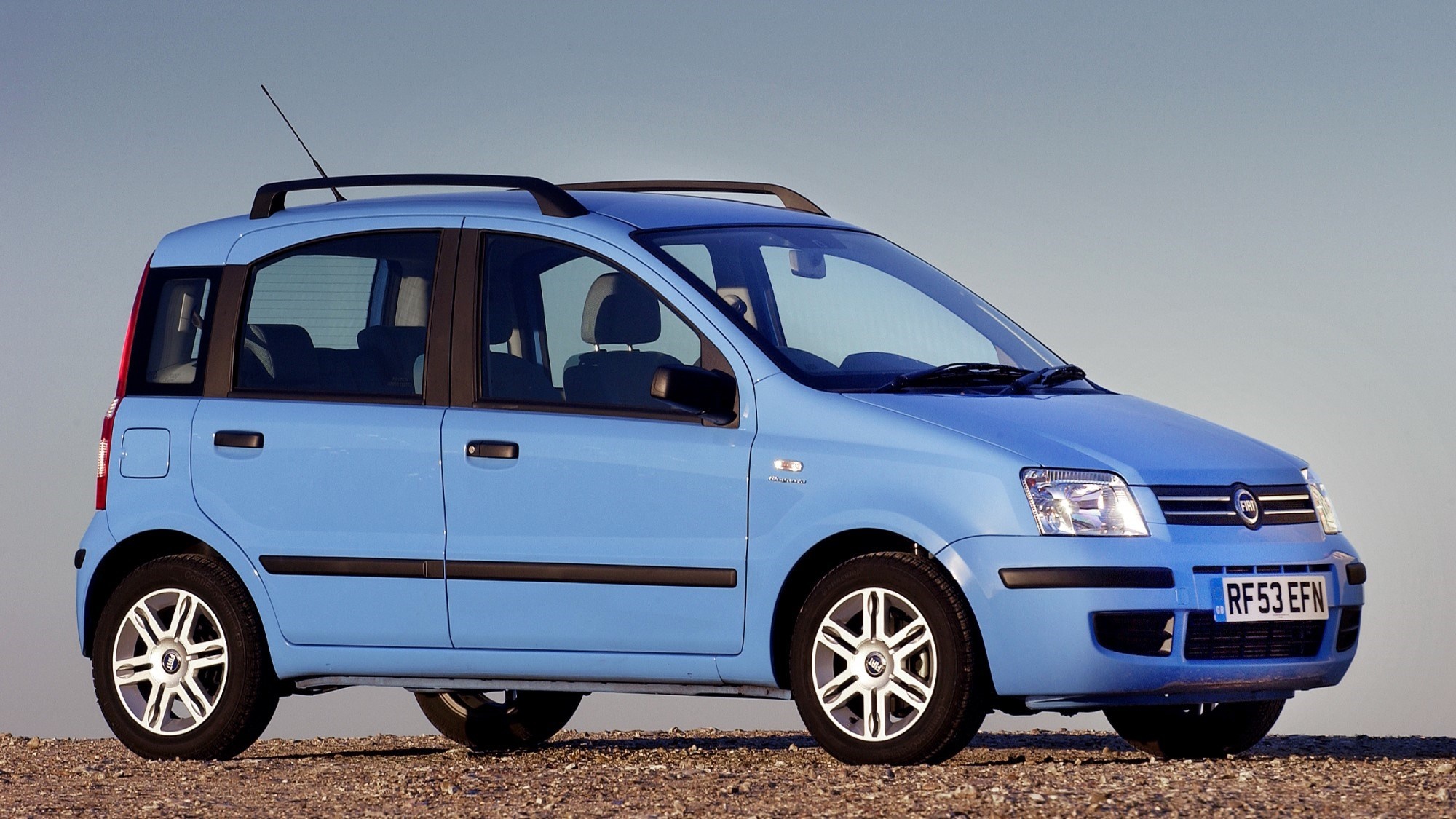 Fiat Panda, Italian institution, 40 years, Car magazine, 2000x1130 HD Desktop