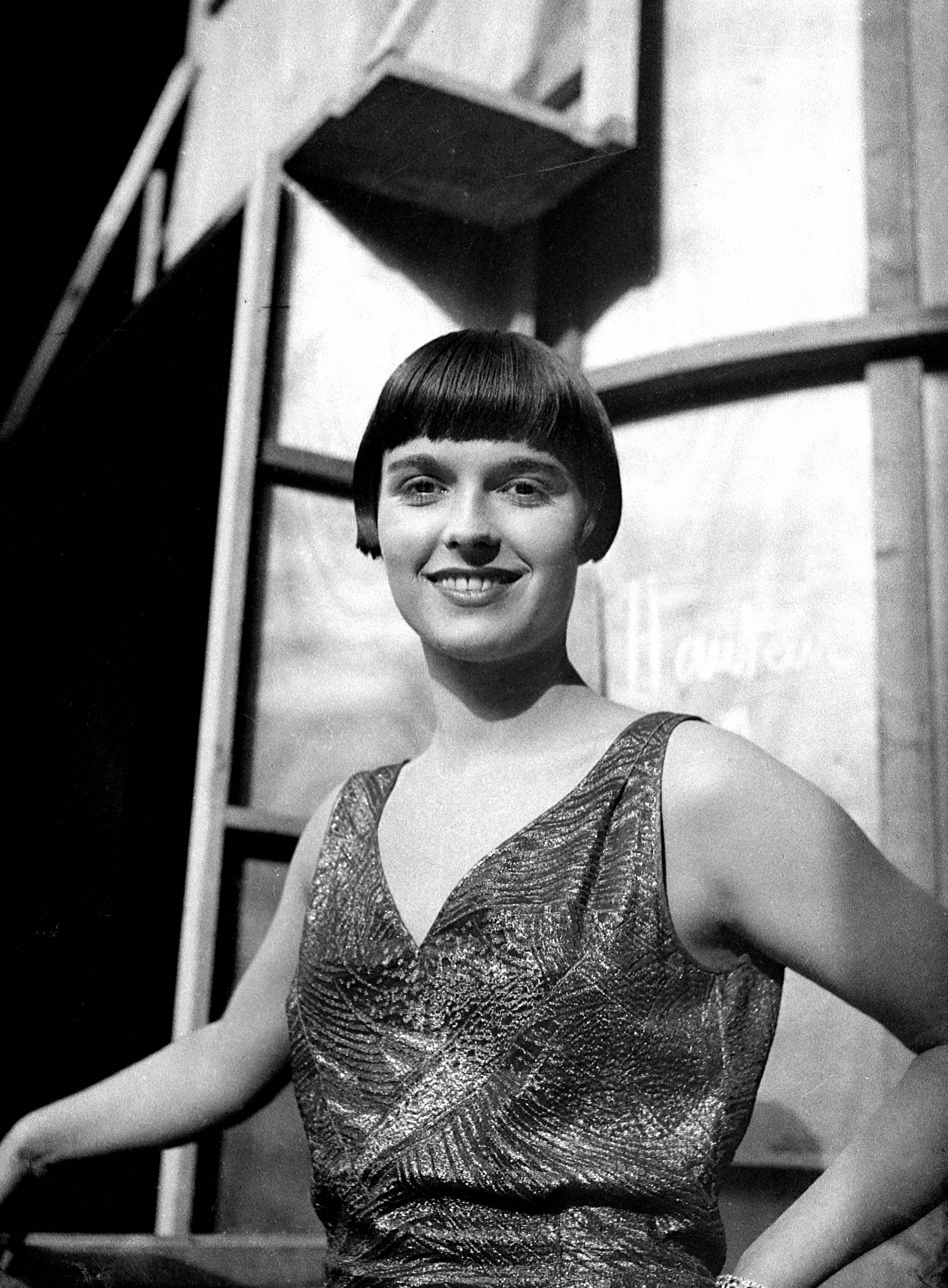 Louise Brooks, Fanpop photo, Movie expert, 1890x2560 HD Phone