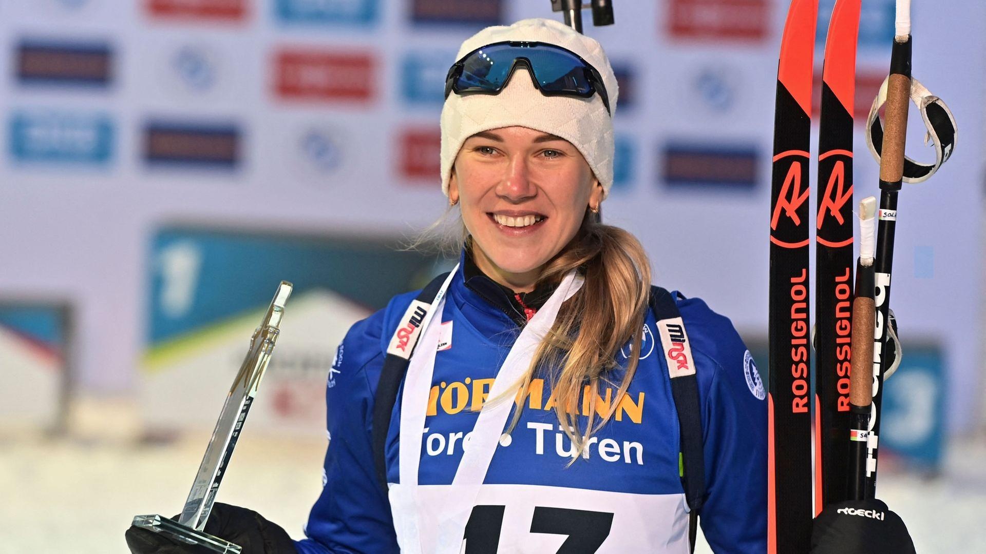 Trophy, Hanna Sola Wallpaper, 1920x1080 Full HD Desktop