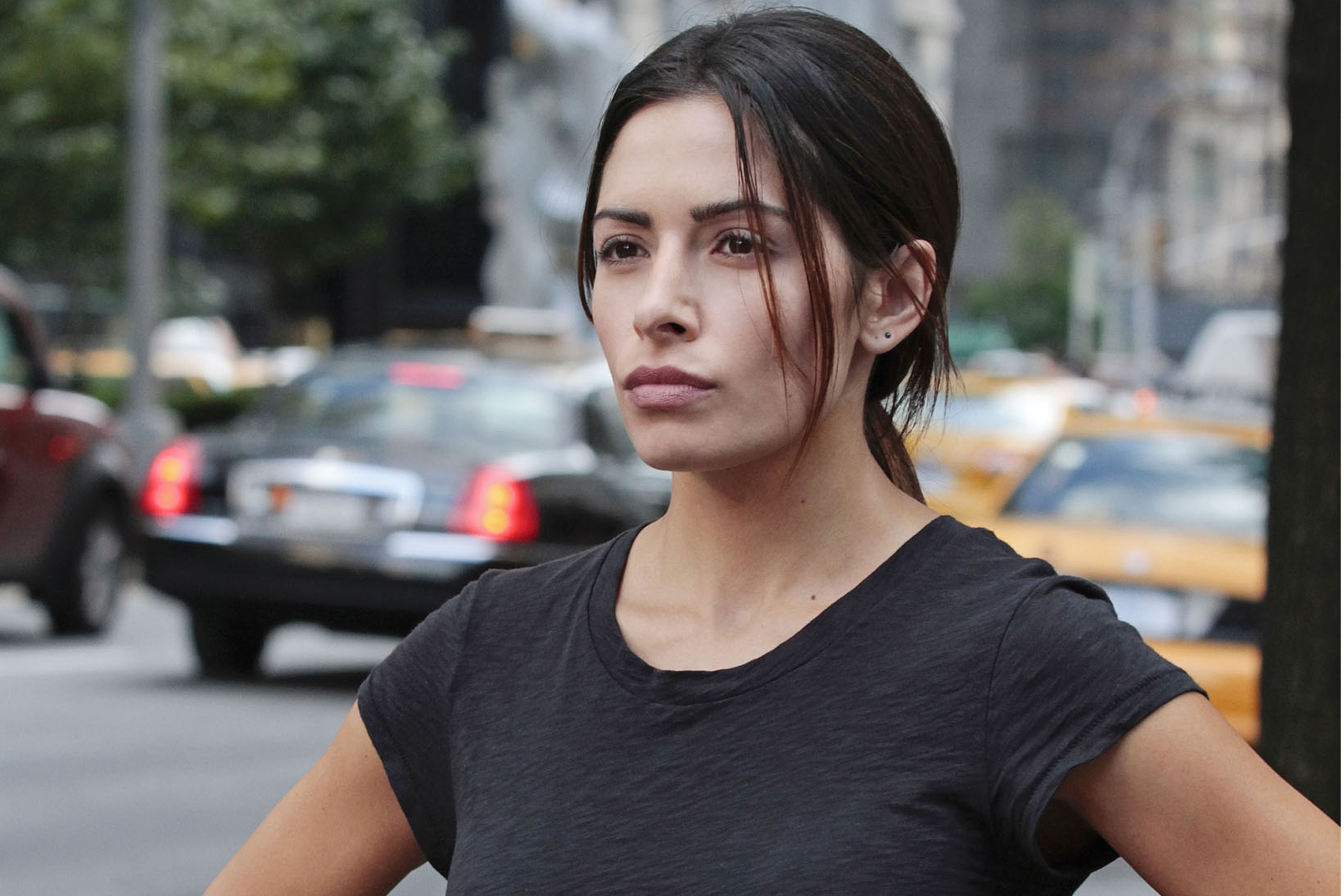 Sarah Shahi, Person of Interest, Acting role, Rough, 2000x1340 HD Desktop