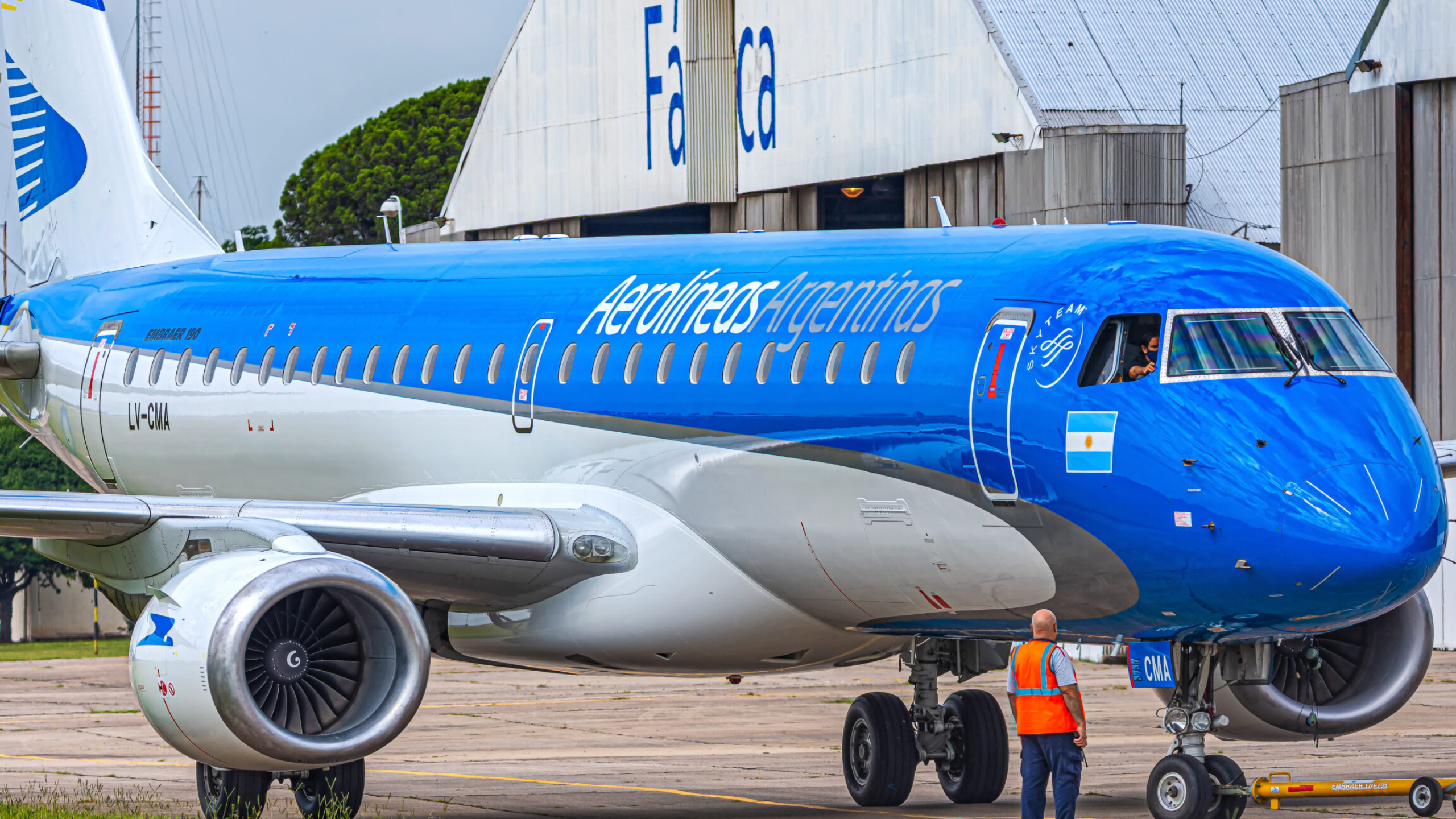 Embraer 190, Travels, Cordoba, Mar del Plata, 2560x1440 HD Desktop