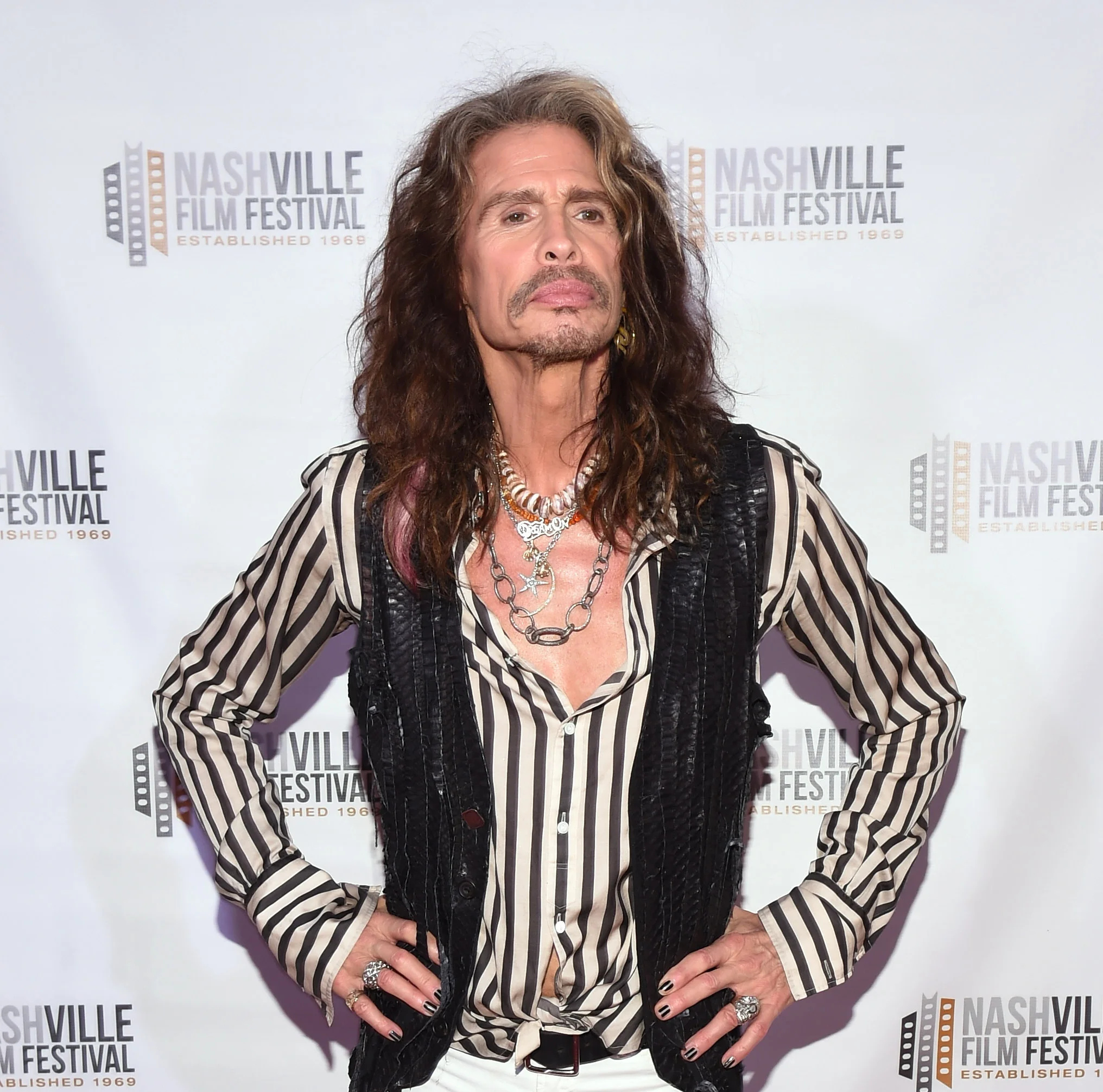 Steven Tyler, Honest discussion, Sobriety challenges, 2040x2020 HD Desktop