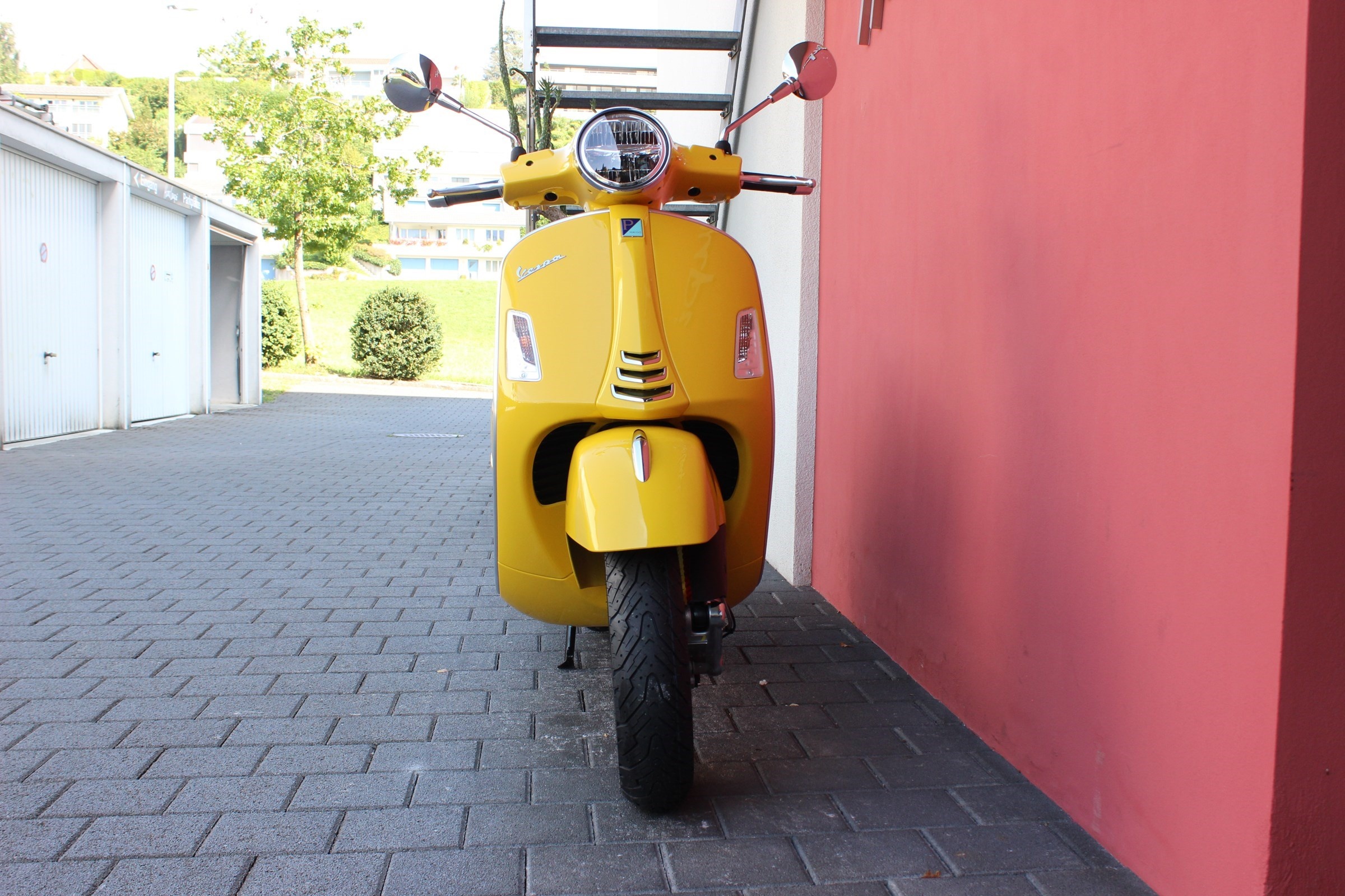 Vespa GTS Super 300, Piaggio Vespa, New vehicle, 5 km, 2400x1600 HD Desktop