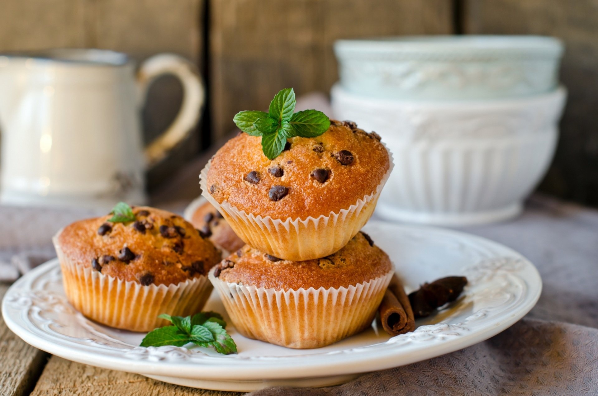 Chocolate chip muffins, Delicious snack, Tempting dessert, Baked goods, 1920x1280 HD Desktop