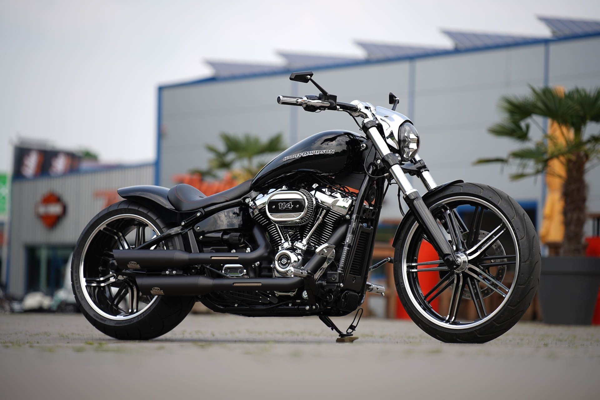 Harley-Davidson Breakout 114, Custom milledout beauty, Unique modifications, Personalized allure, 1920x1280 HD Desktop