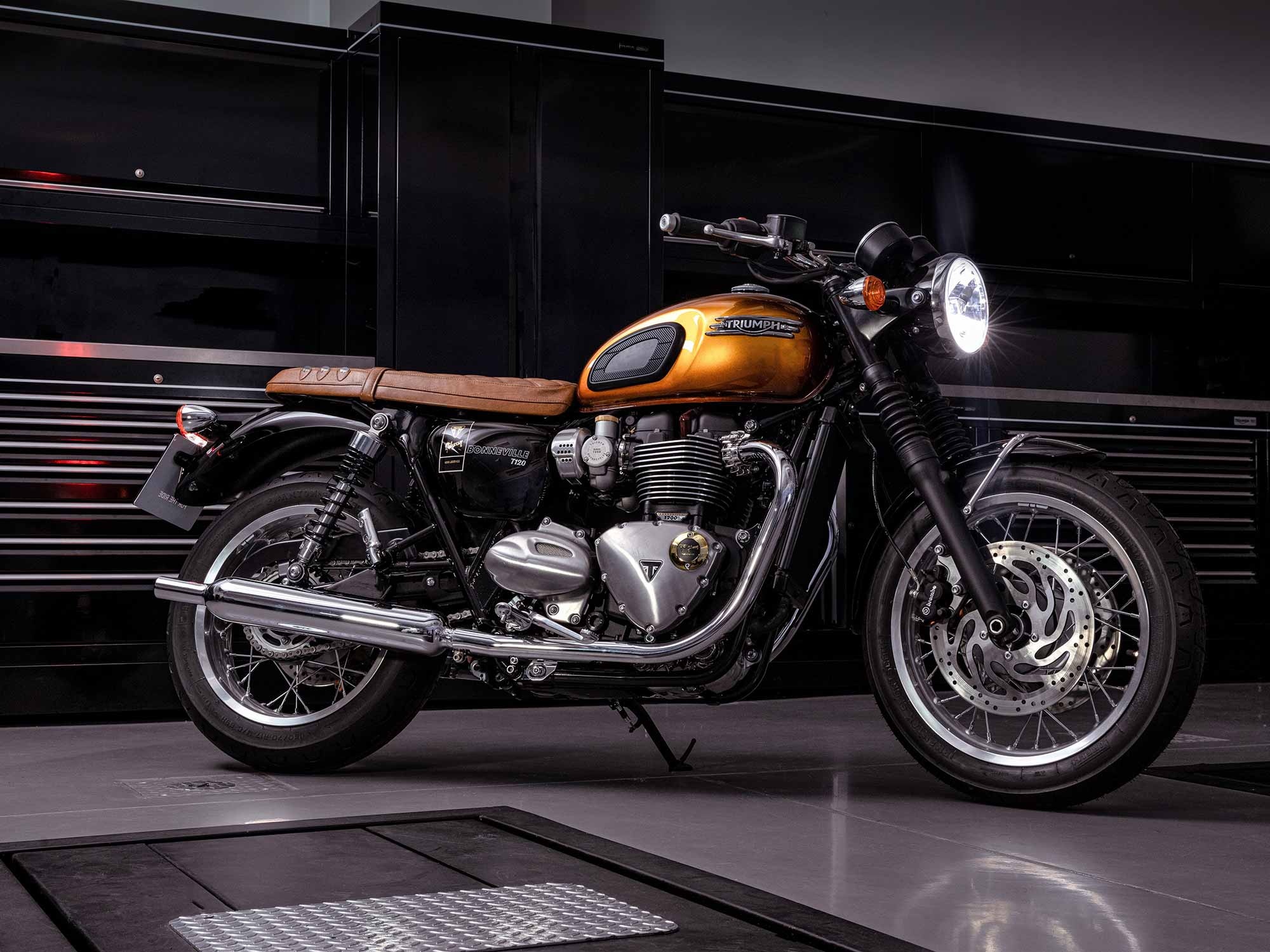 Triumph Bonneville T120, Standard motorcycles, 2000x1500 HD Desktop