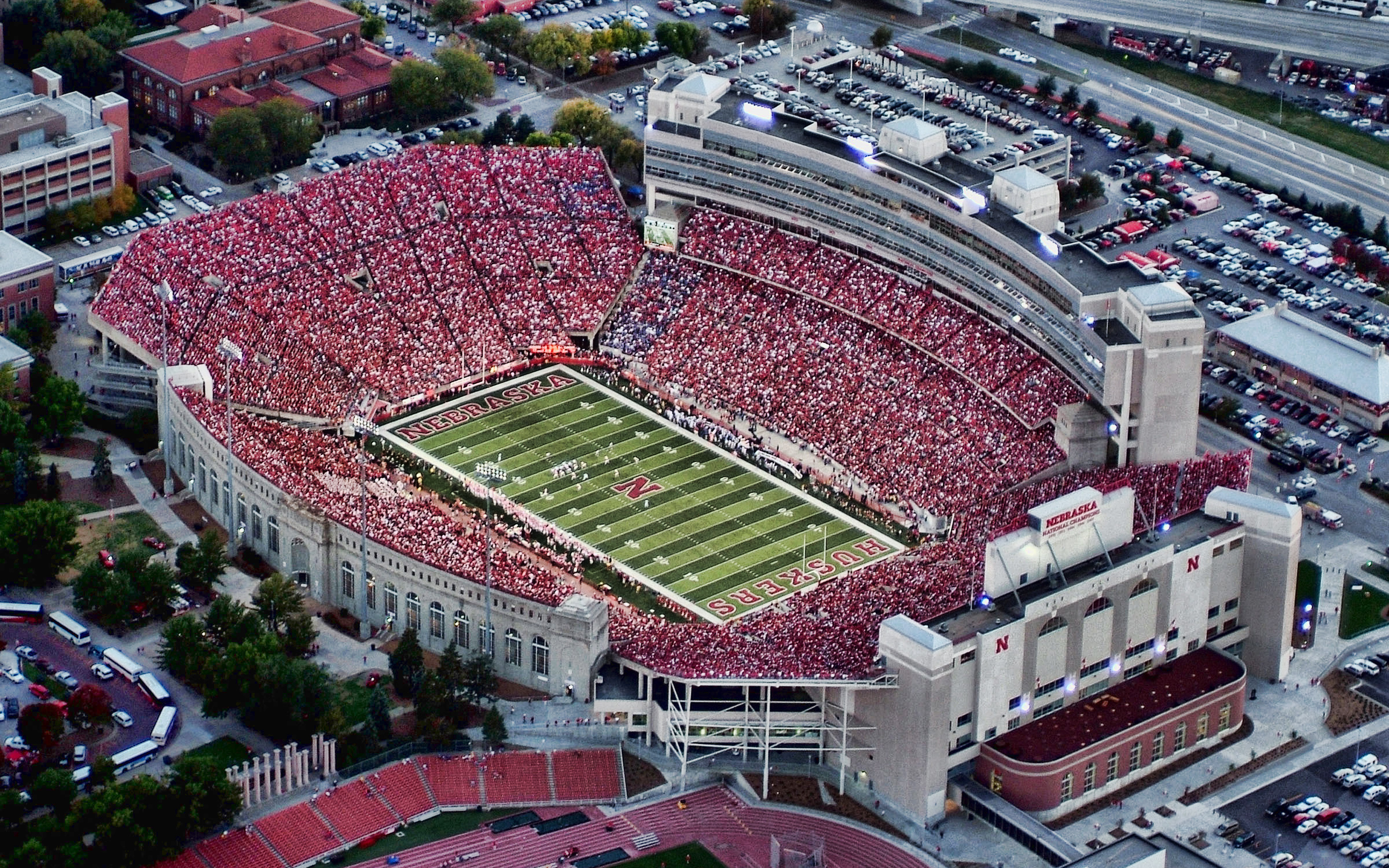 Memorial Stadium, Sea of Red, Lincoln Nebraska, 2880x1800 HD Desktop