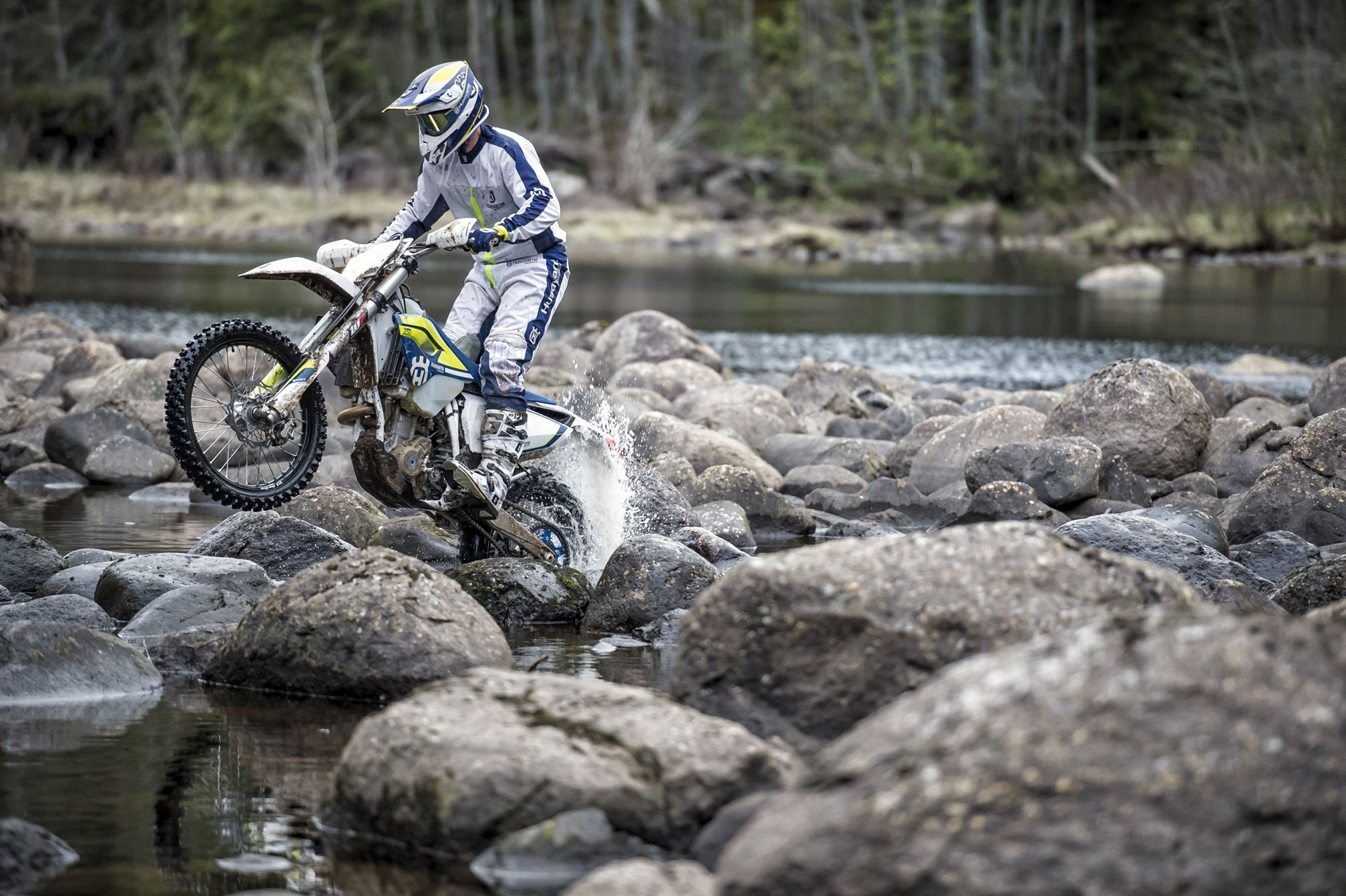 FE 250 Enduro, Husqvarna Bikes Wallpaper, 2020x1350 HD Desktop