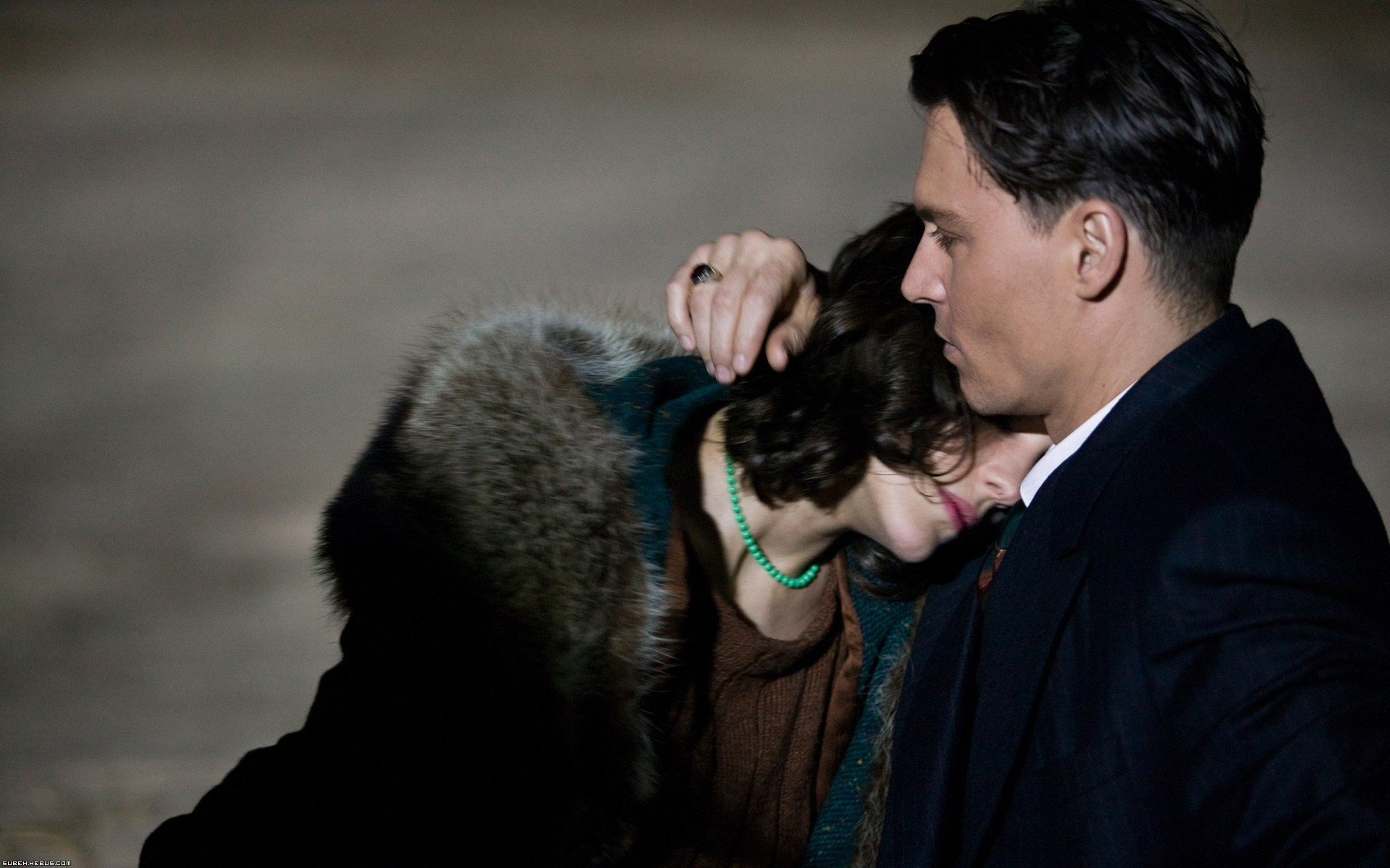 Public Enemies, Crime drama, Marion Cotillard, Sizzling chemistry, 1920x1200 HD Desktop