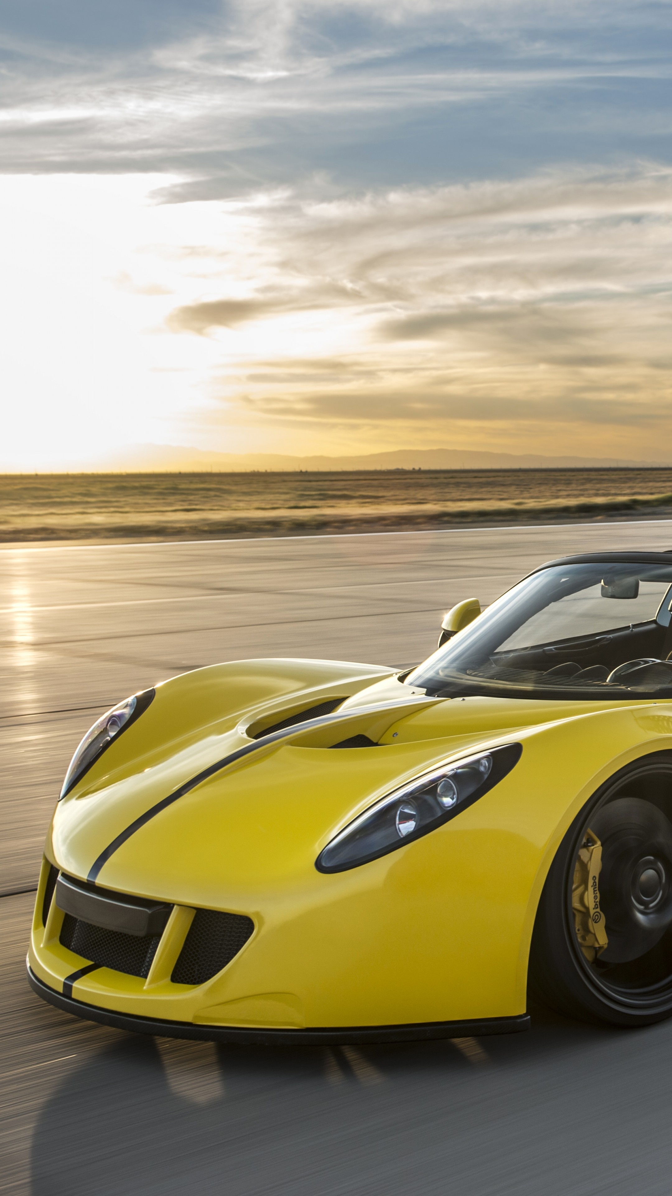 Hennessey Venom GT Spyder, Yellow, USA Flag, 2160x3840 4K Phone