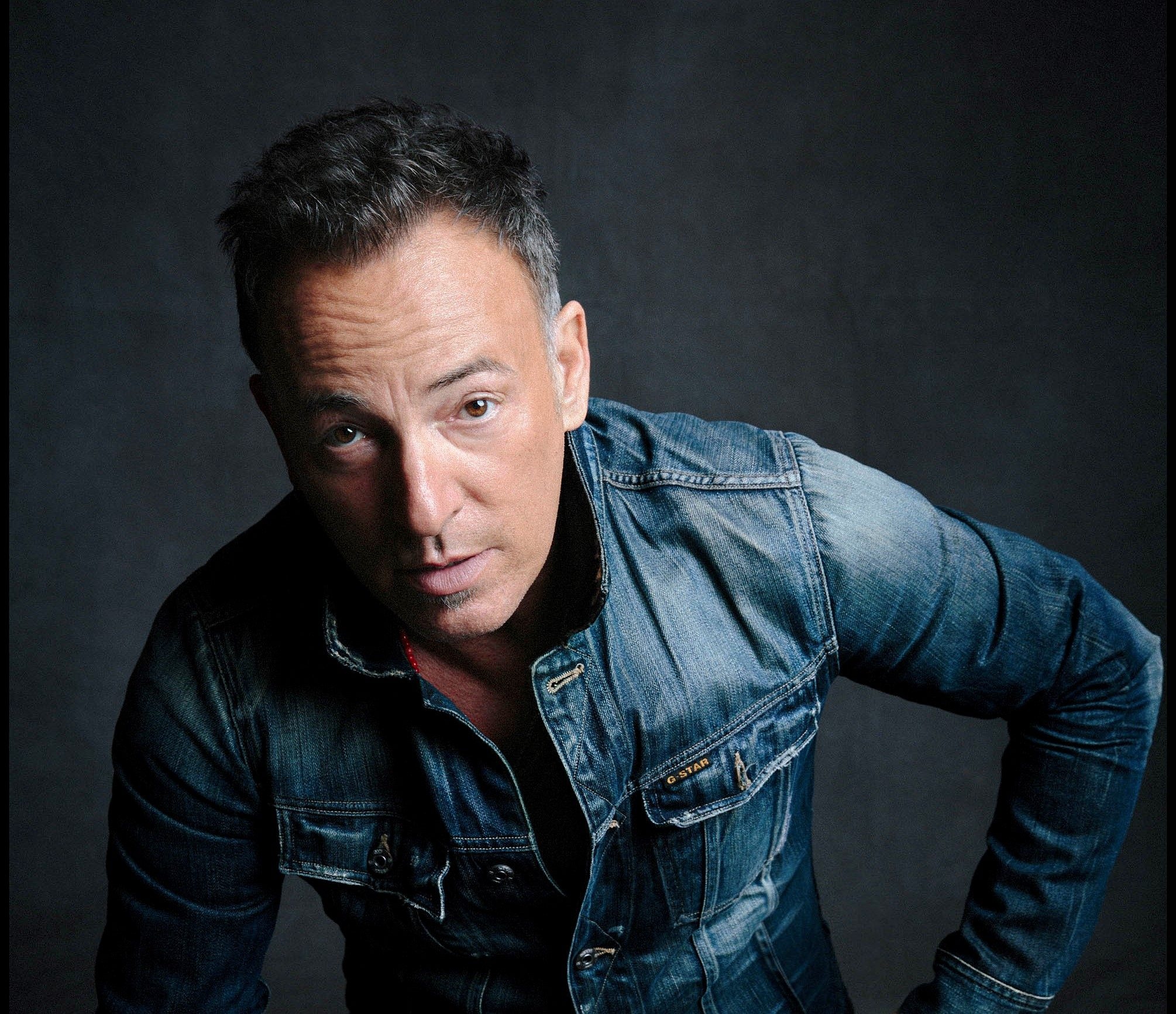 Bruce Springsteen, Ticket prices anger, Fans, Mxdwn music, 2010x1740 HD Desktop