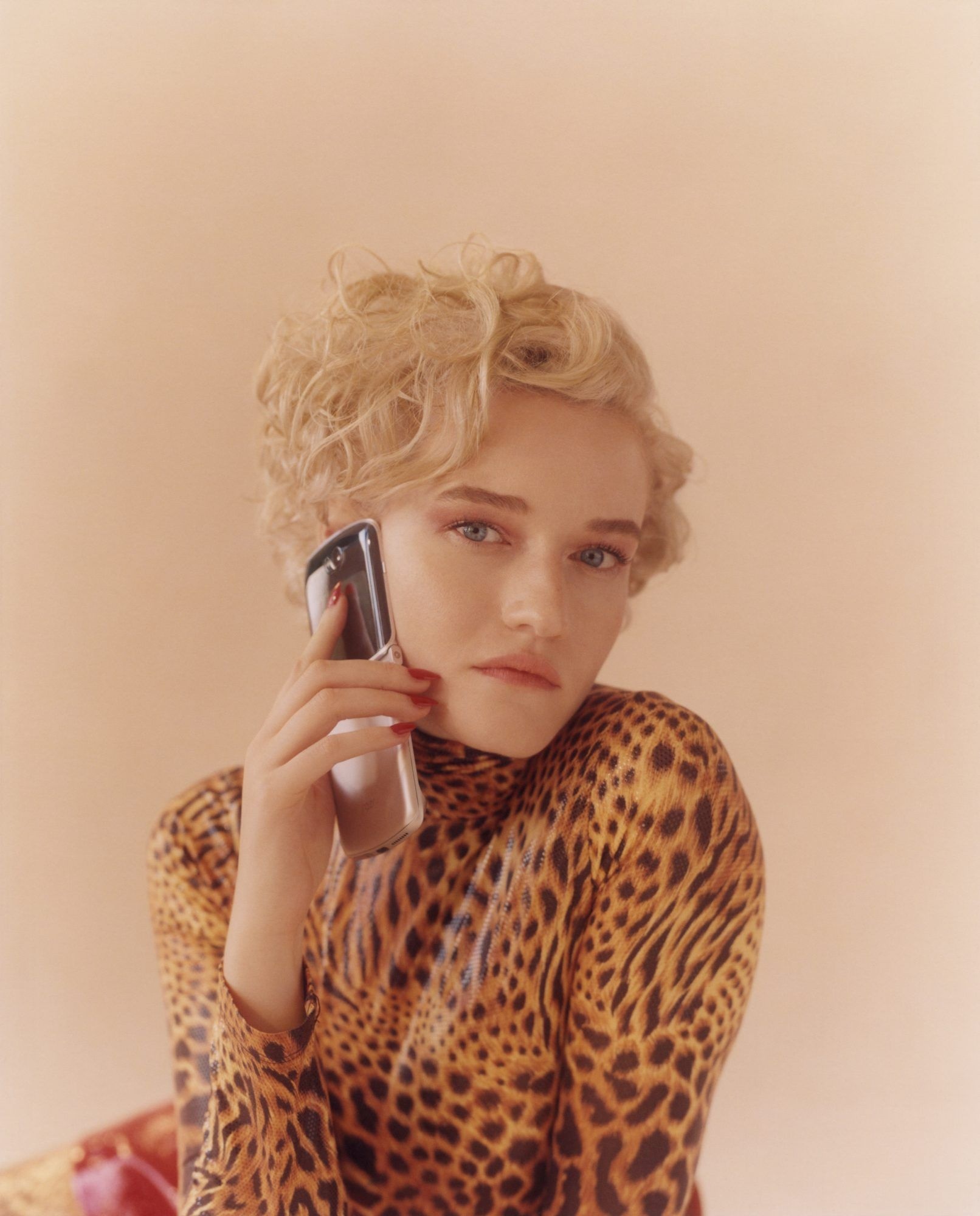 Julia Garner, Ozarks, Favorite dress, Actresses, 1620x2000 HD Phone
