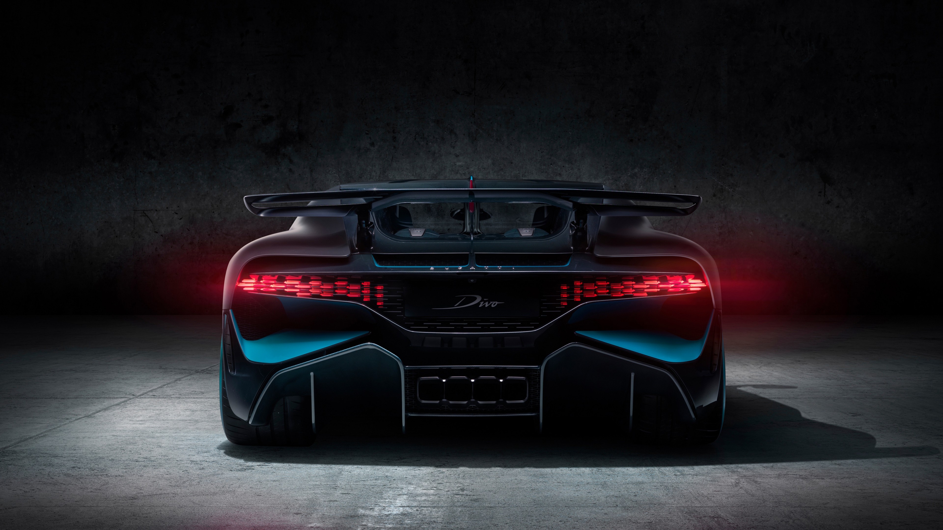 Rear View, Bugatti Divo Wallpaper, 3840x2160 4K Desktop