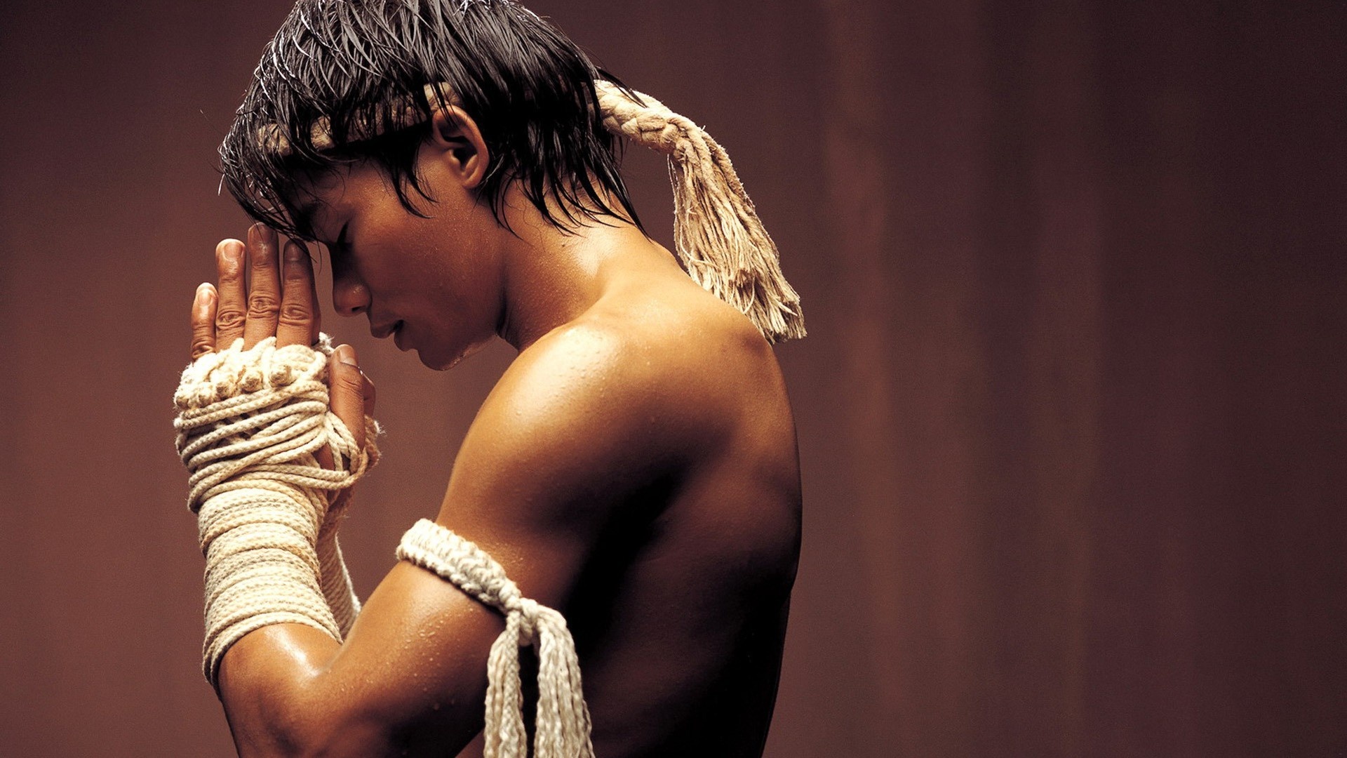 Tony Jaa actor, Shirtless praying, Ong-Bak wallpaper, 1920x1080 Full HD Desktop