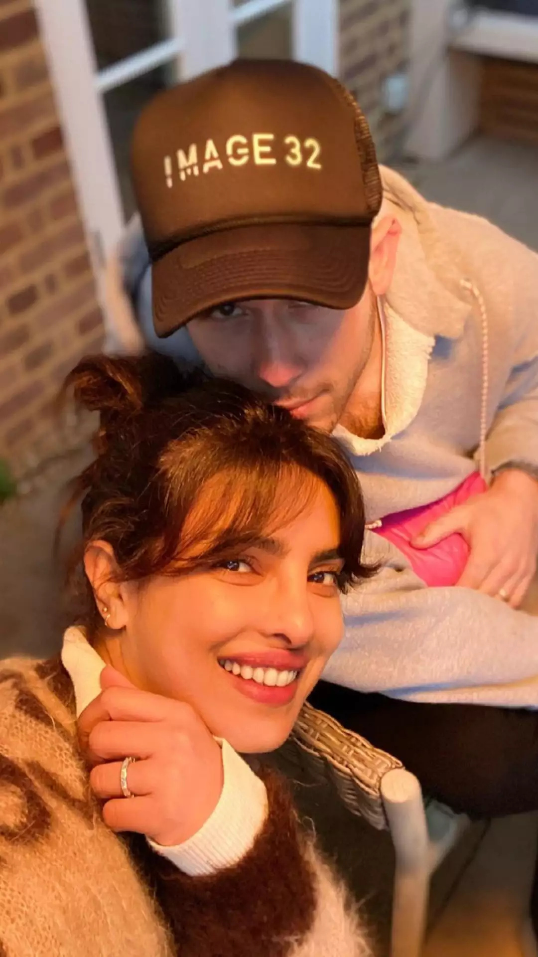 Priyanka Chopra, Nick Jonas, Mansion in LA, 1080x1920 Full HD Phone