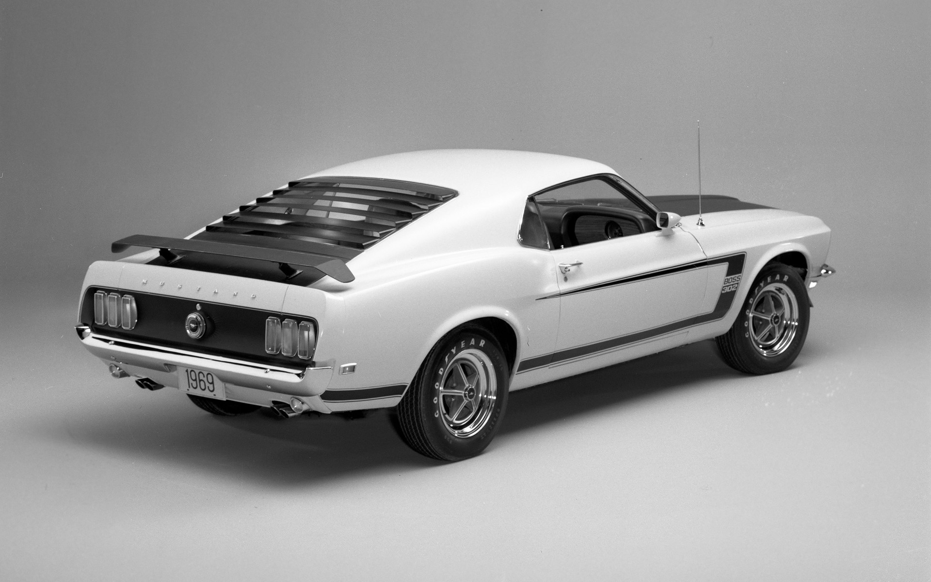 1969 Ford Mustang Boss 302, Rear window louvers, Monochrome studio photoshoot, HD Desktop wallpaper