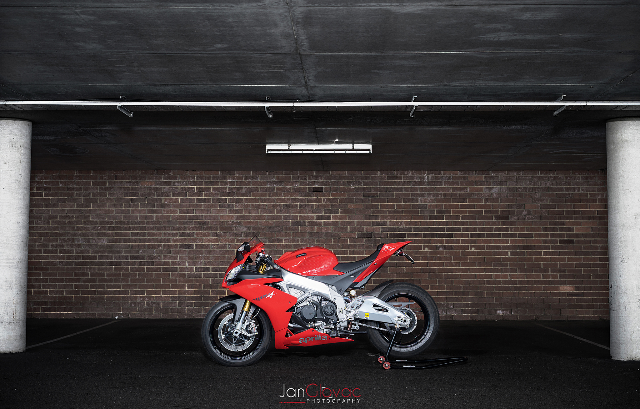 Aprilia RSV4, Photoshoot wonder, Jan Glovac, Perth photographer, 2050x1310 HD Desktop