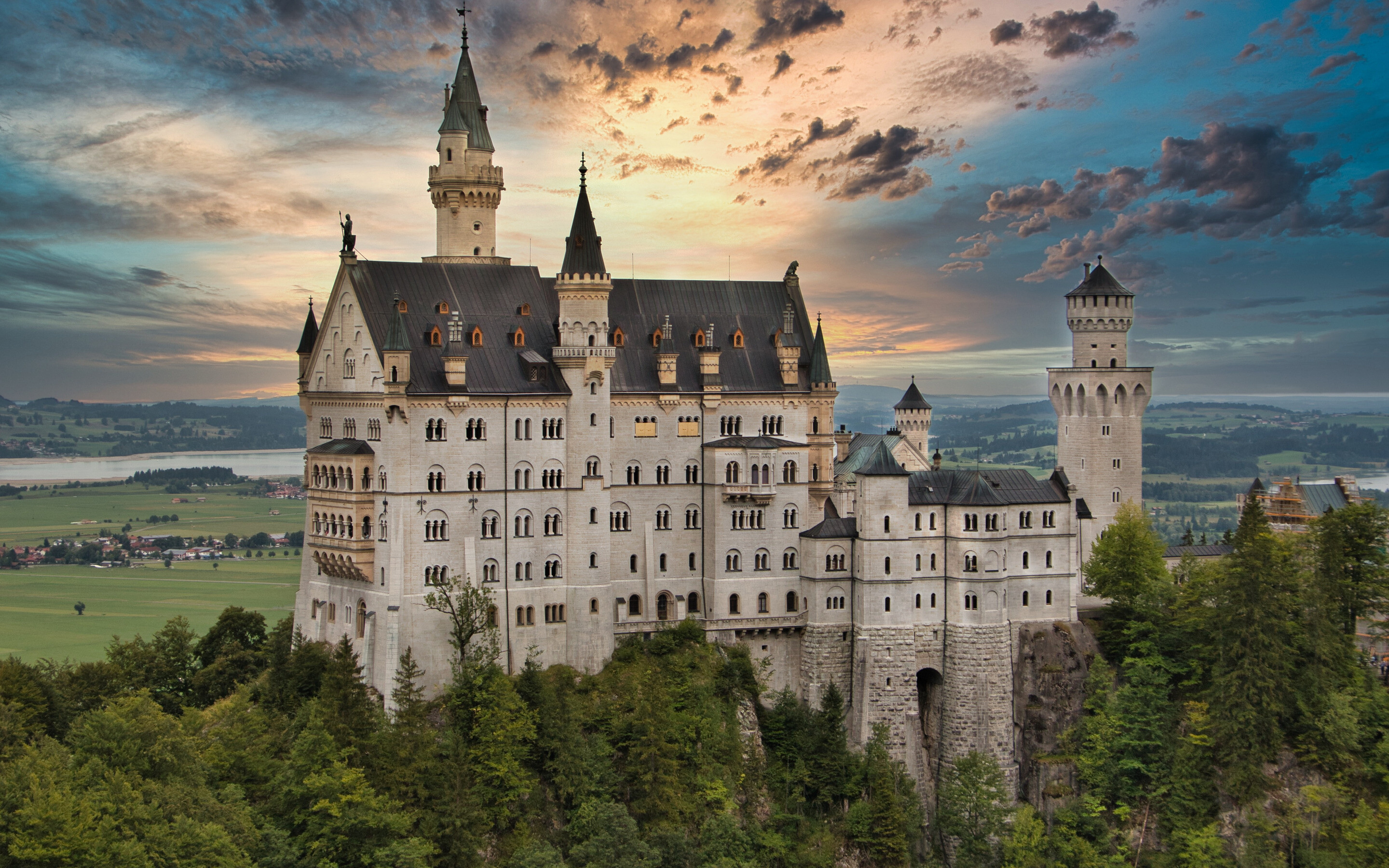 Neuschwanstein Castle hohenschwangau, Beautiful castle, Bavarian charm, Castles of Germany, 2880x1800 HD Desktop