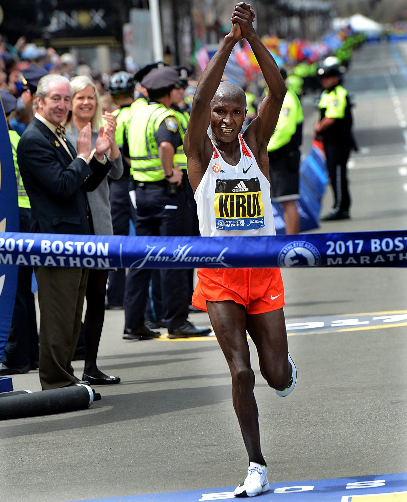 Finish line, Geoffrey Kirui Wallpaper, 1630x2000 HD Phone