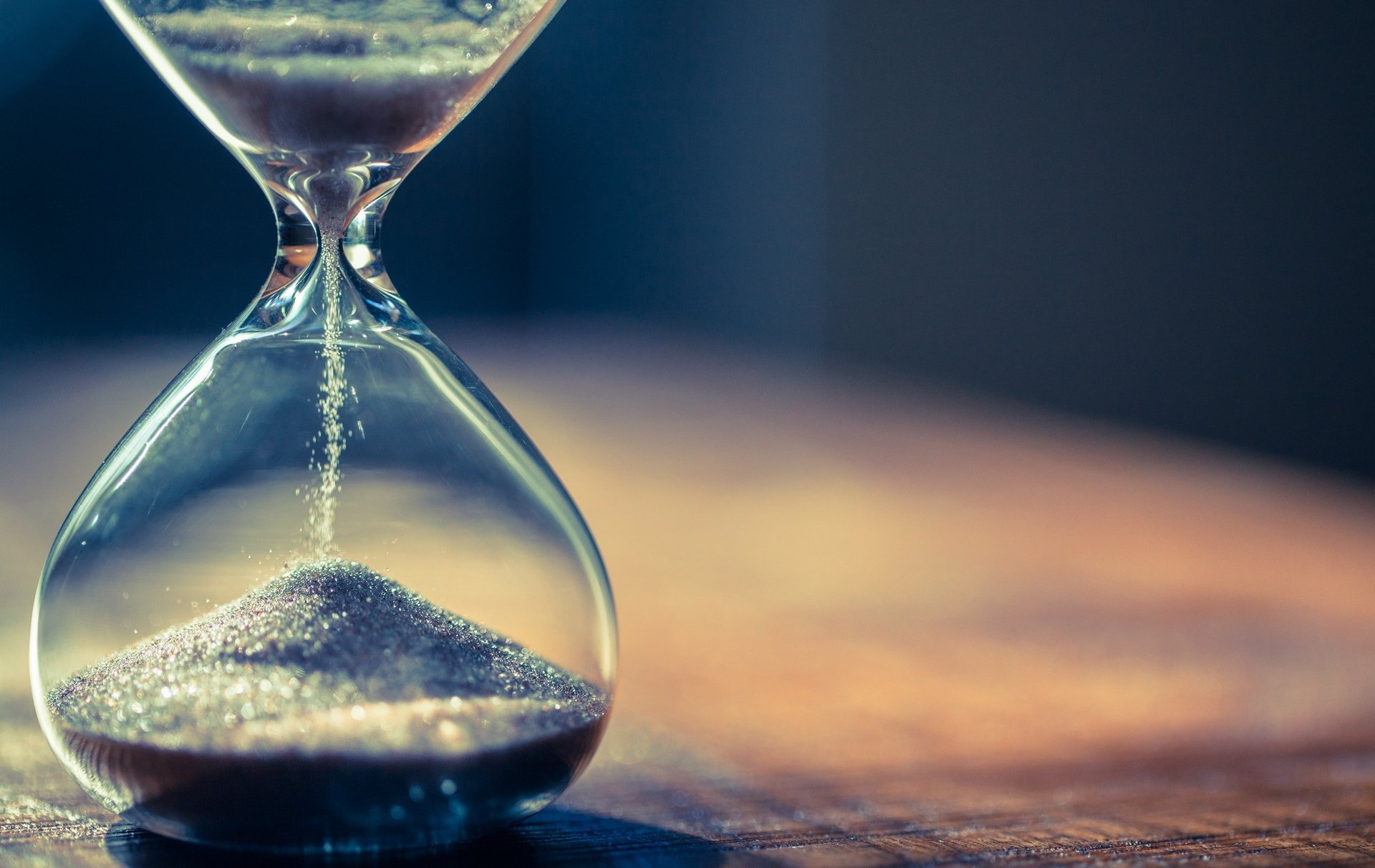 Hourglass, Time concept, Glass, Motion blur, 1920x1220 HD Desktop