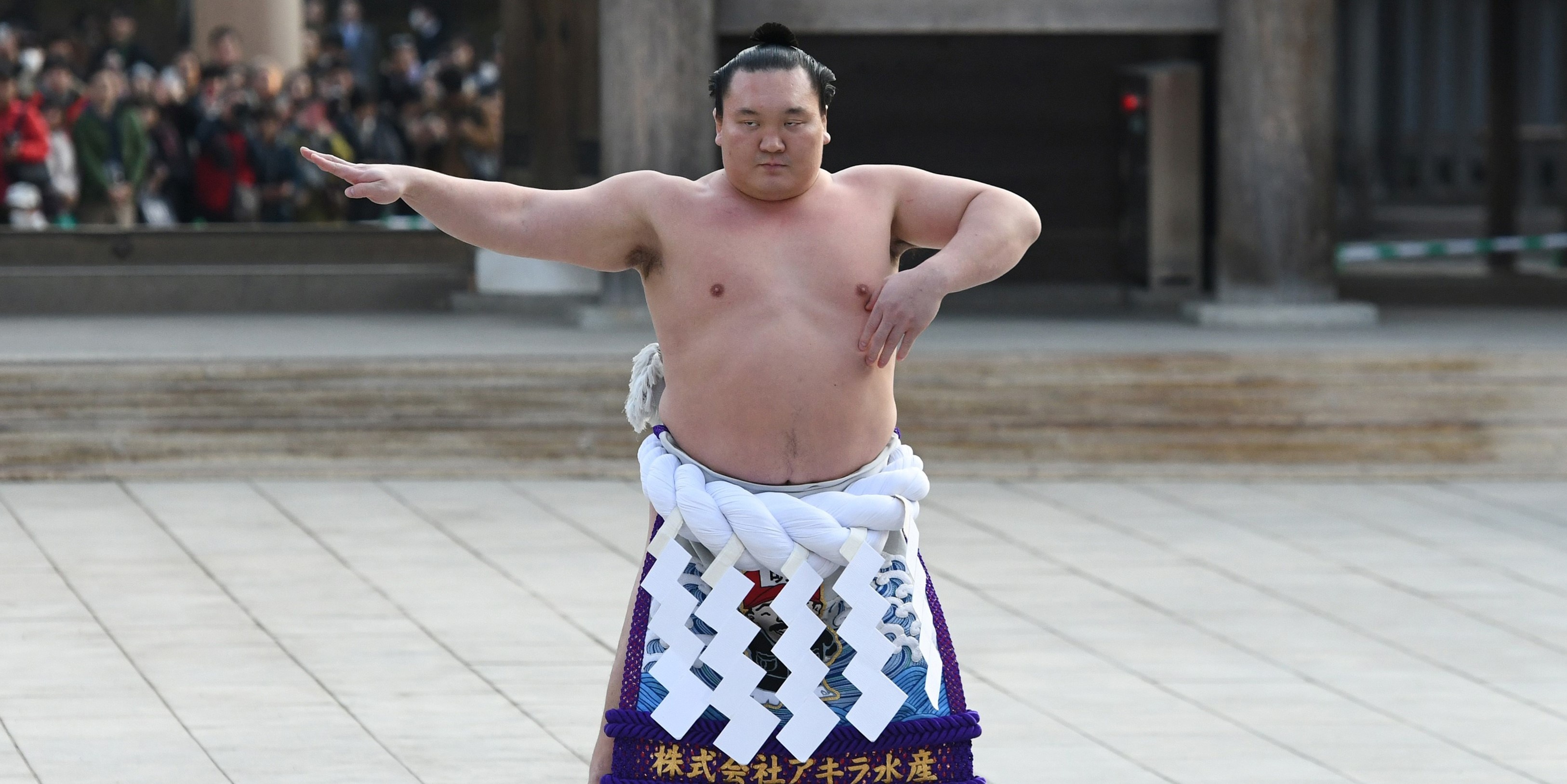 Japan, Sumo champion, Clapping teller report, 3260x1630 Dual Screen Desktop