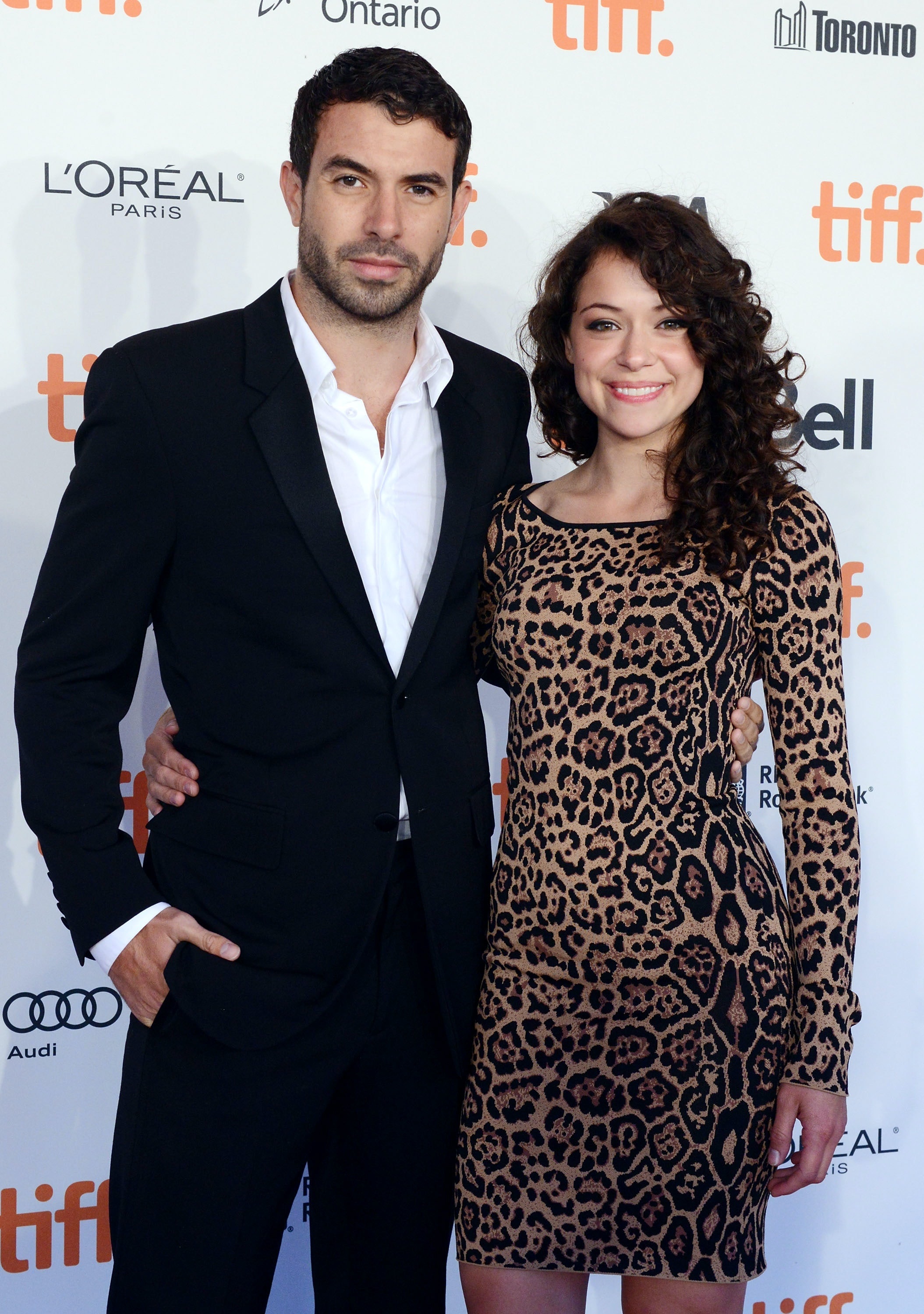 Tom Cullen, Tatiana Maslany, Movies, 2110x3000 HD Phone