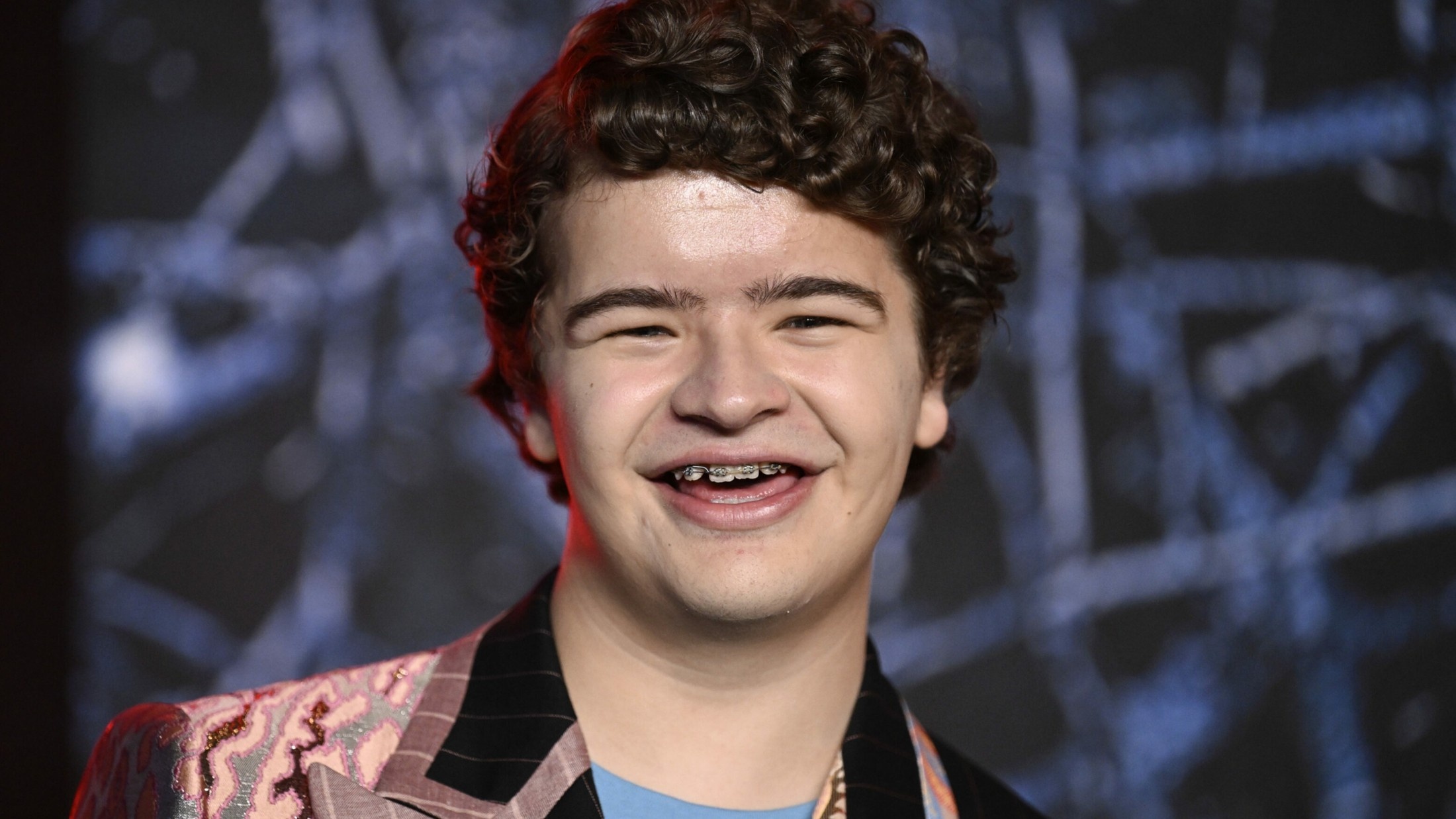 Gaten Matarazzo, TV shows, Stranger Things star, Rare genetic disorder, 2200x1240 HD Desktop