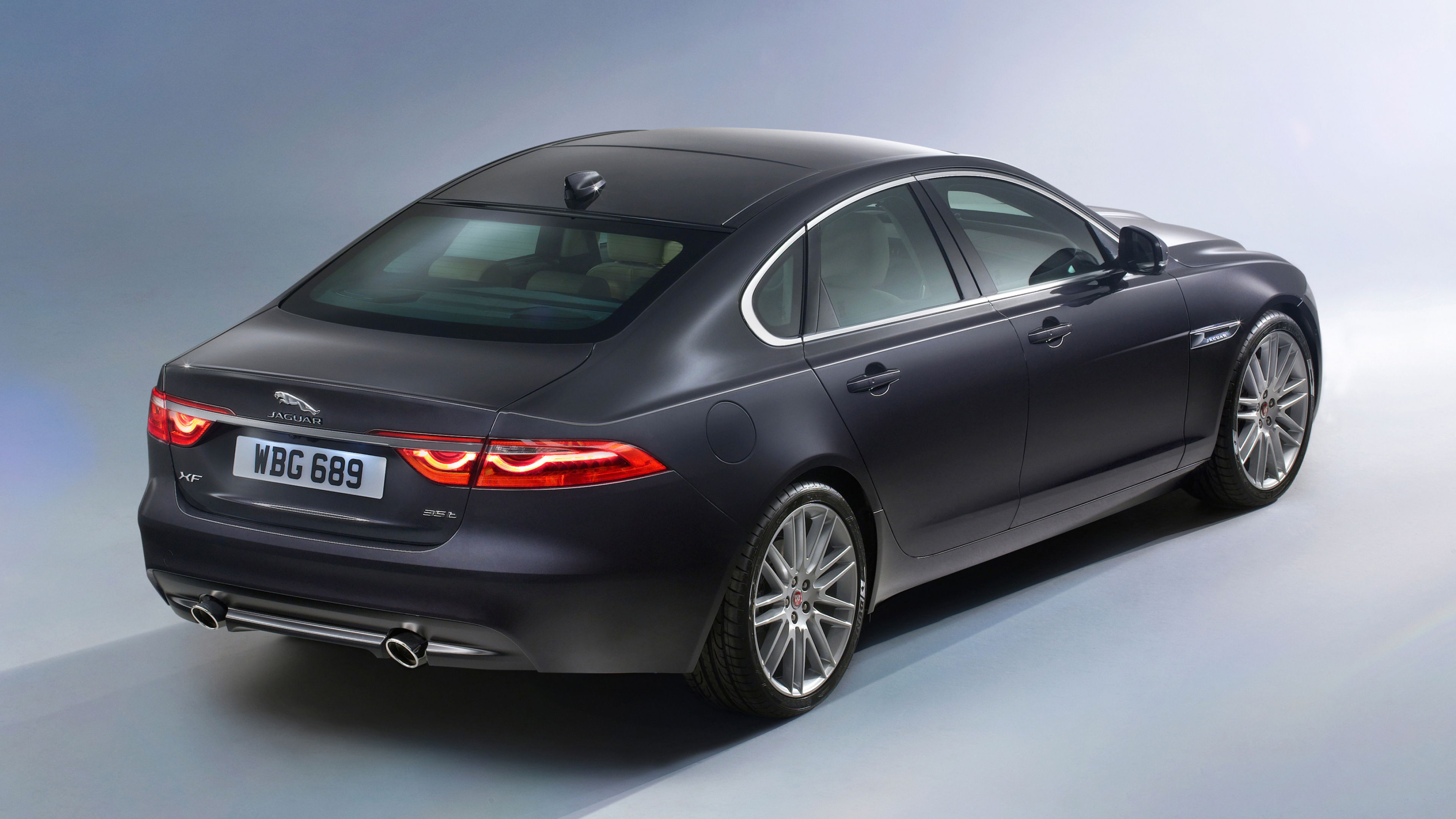 Jaguar XF, Sleek profile, Exquisite craftsmanship, Dynamic performance, 3840x2160 4K Desktop